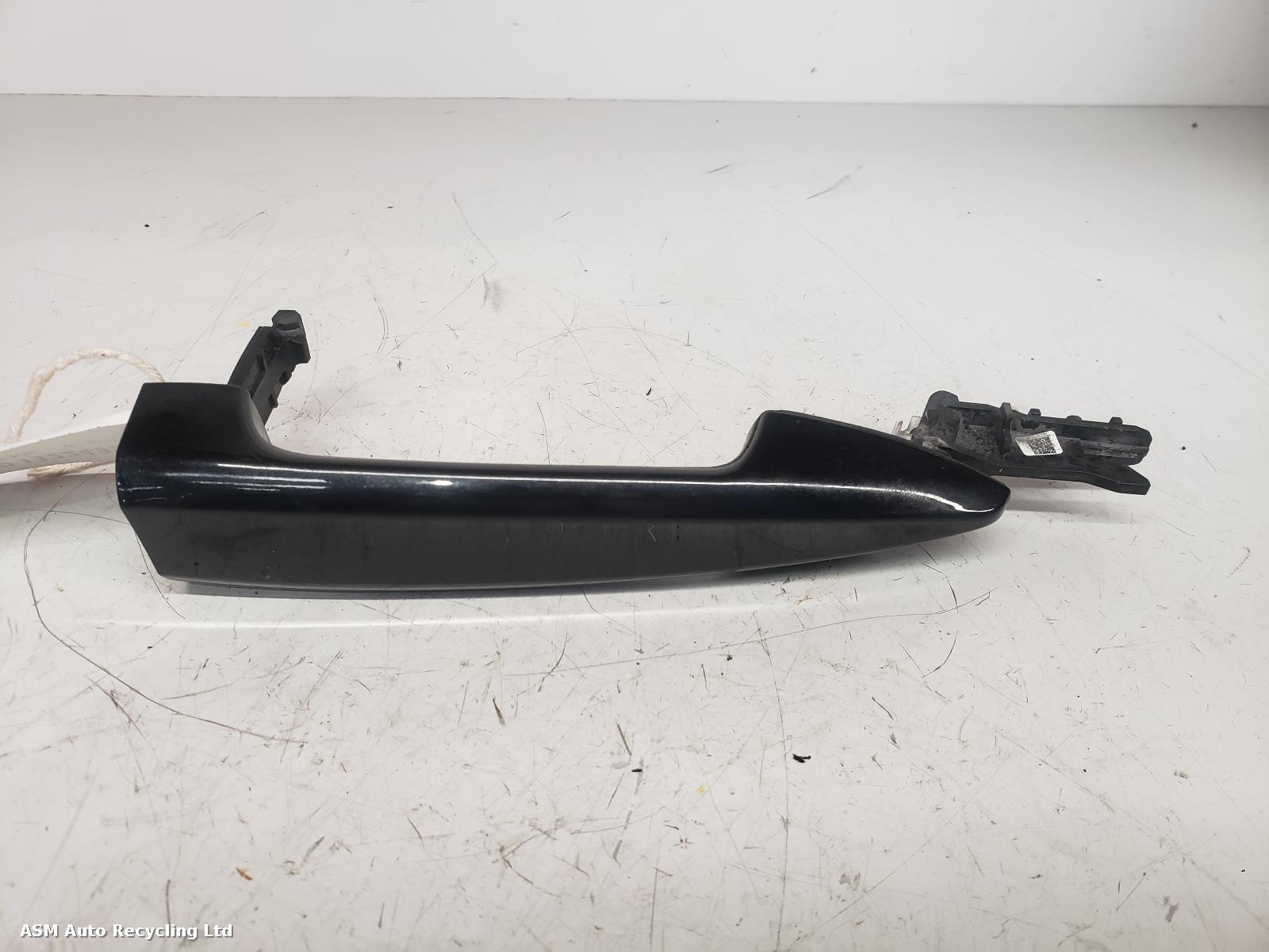 View Auto part Door Handle Bmw X2 2021
