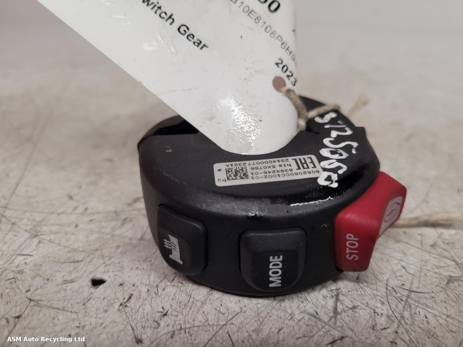 View Auto part RH Switch Gear Bmw M 1000 R 2023