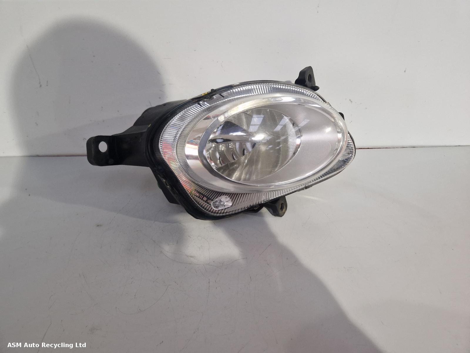 View Auto part R Headlamp Fiat 500l 2013