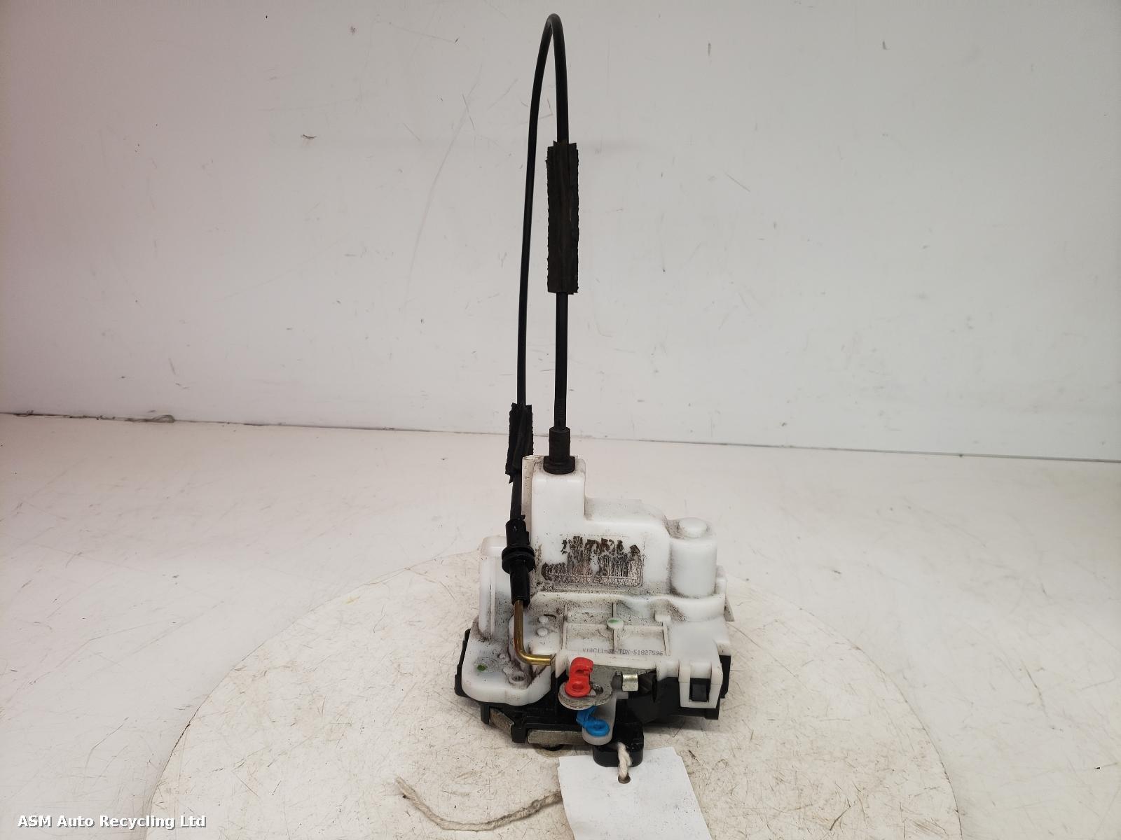 View Auto part Door Lock Assembly Fiat 500 2010