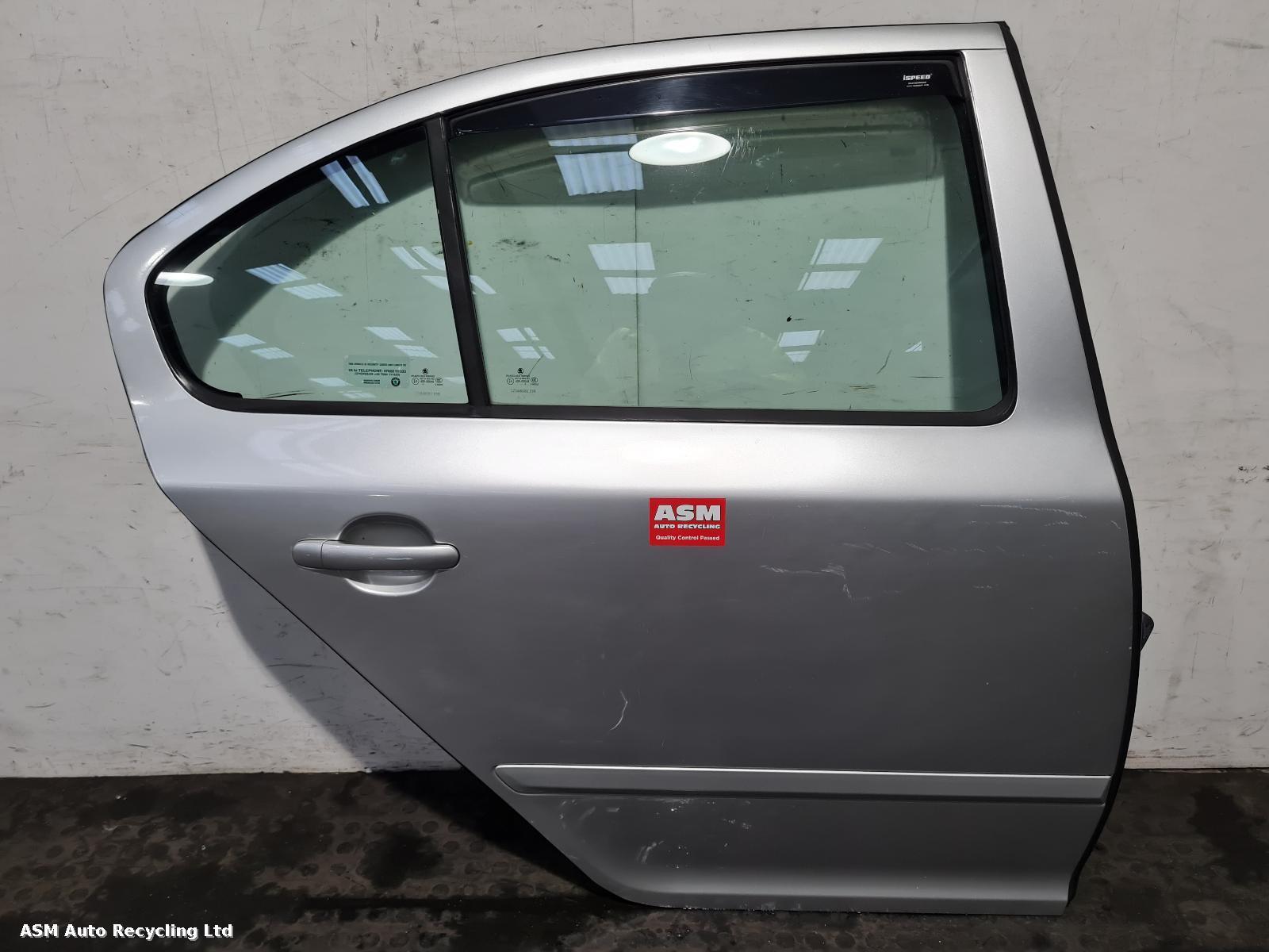 View Auto part R Rear Door Skoda Octavia 2006