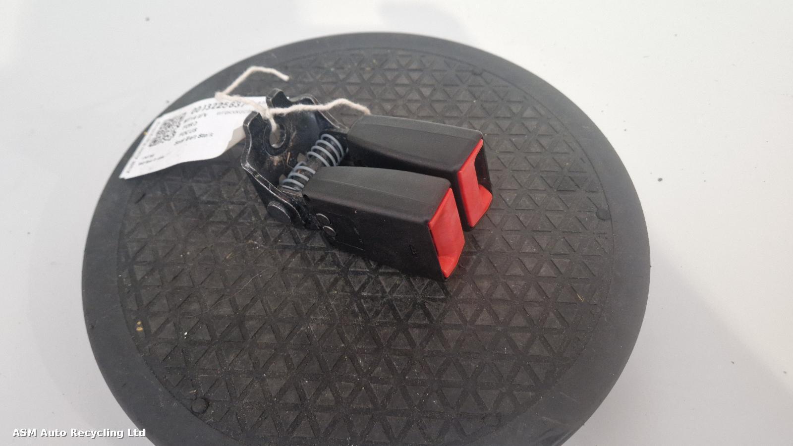 View Auto part Seat Belt Ford Focus 2014