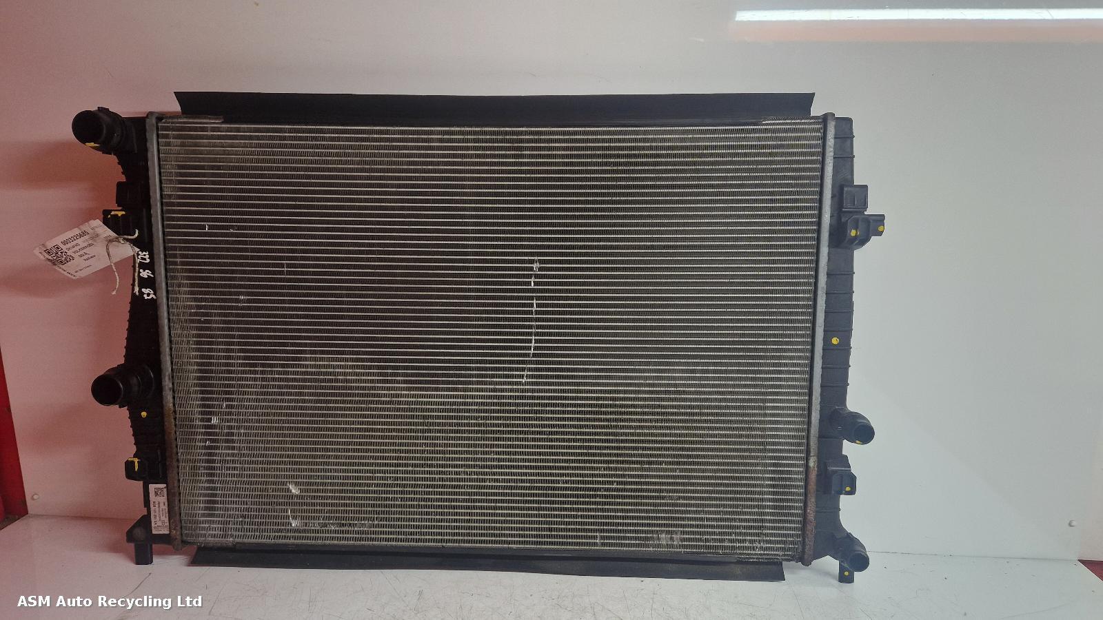 View Auto part Radiator Volkswagen Golf 2014