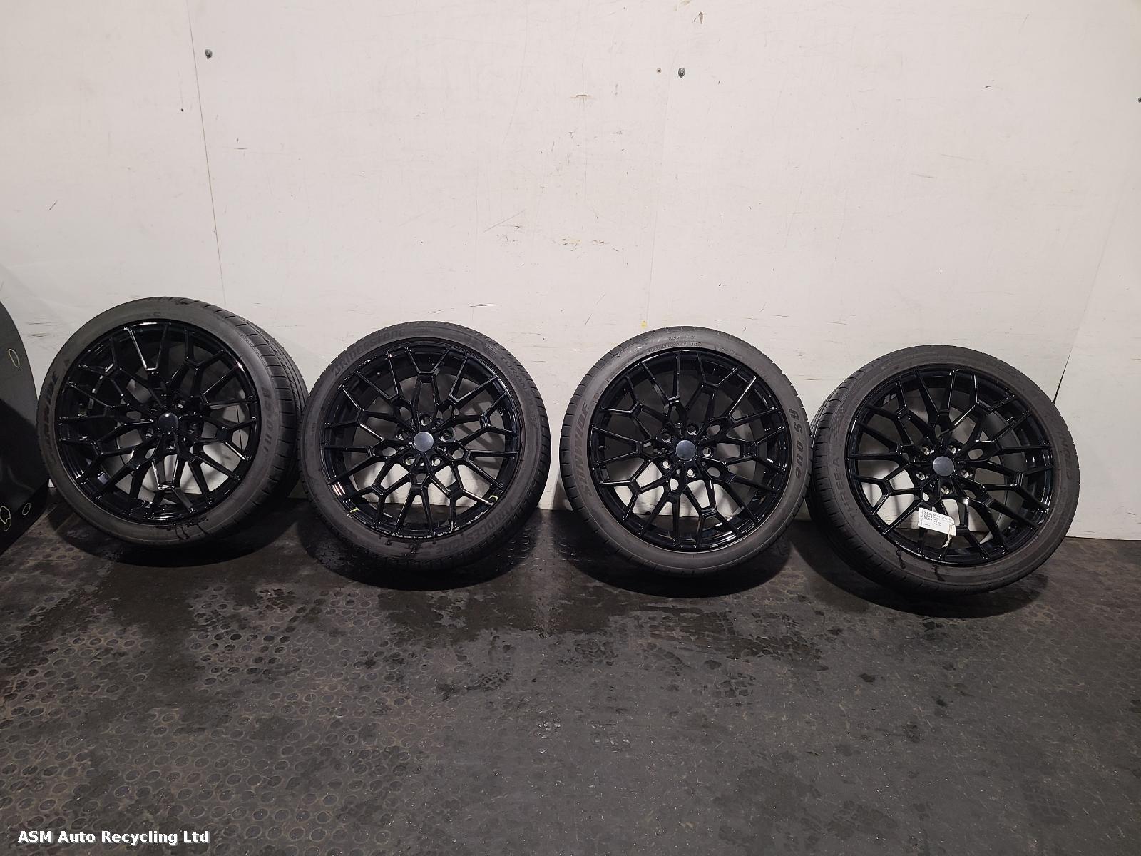 View Auto part Wheel Set Bmw 4 Series 2014