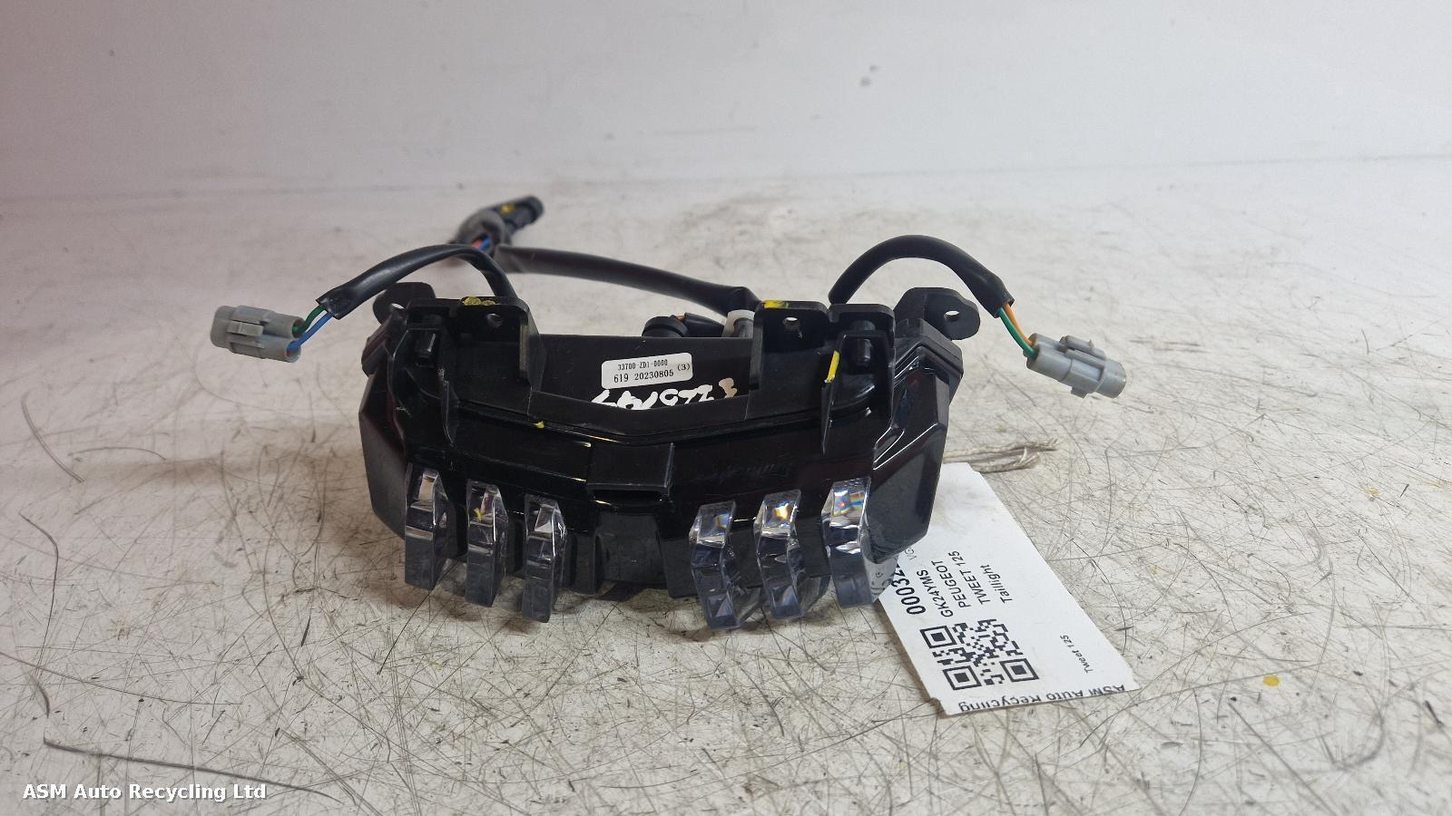View Auto part Taillight Peugeot Tweet 125  2024