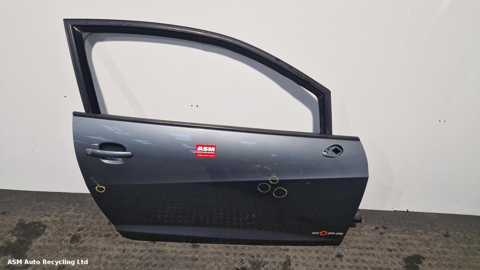 View Auto part R Front Door Seat Ibiza 2012