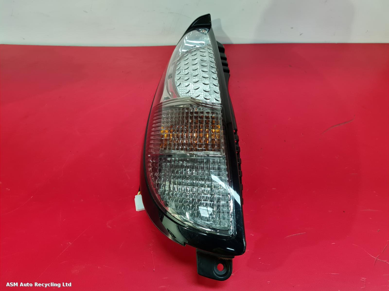 View Auto part L Taillight Mitsubishi I-miev 2010
