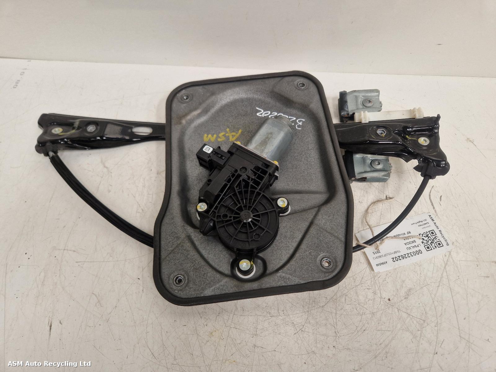 View Auto part RF Window Regulator Skoda Fabia 2015