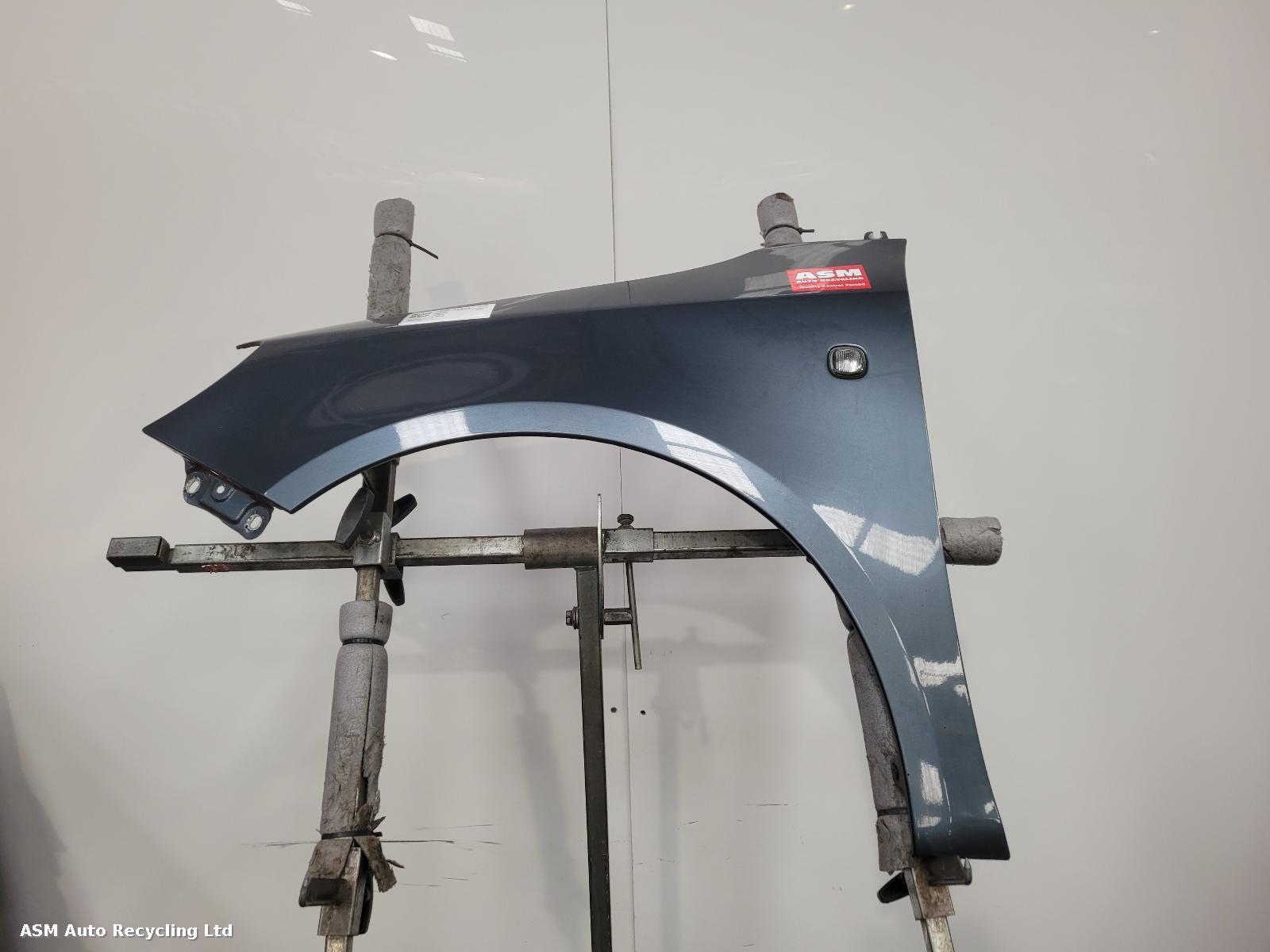 View Auto part L Wing Skoda Fabia 2015