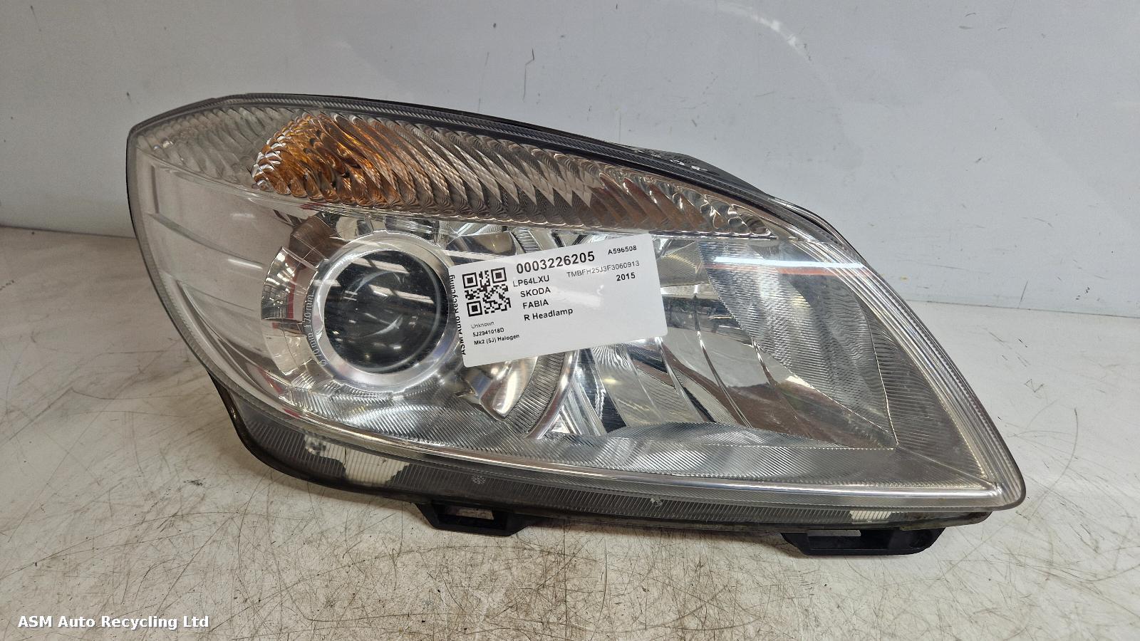 View Auto part R Headlamp Skoda Fabia 2015
