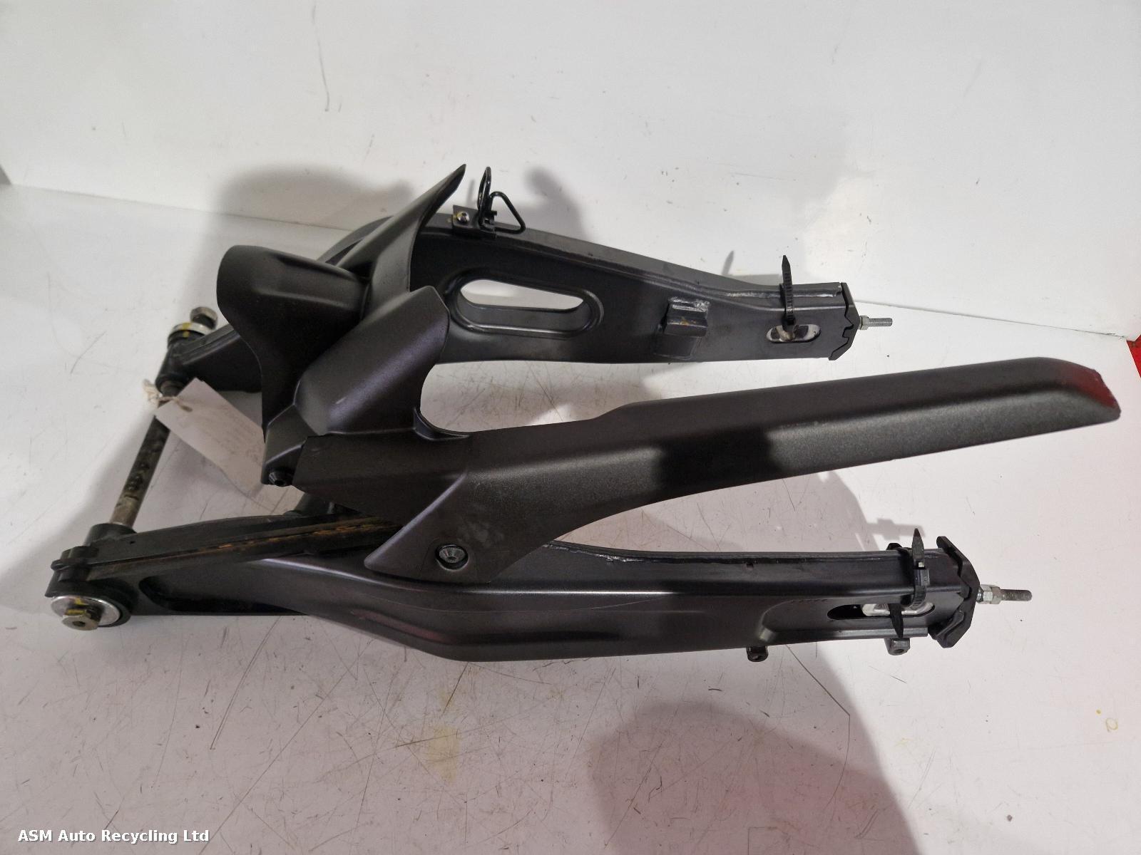 View Auto part Swing Arm Yamaha Yzf R7 2025