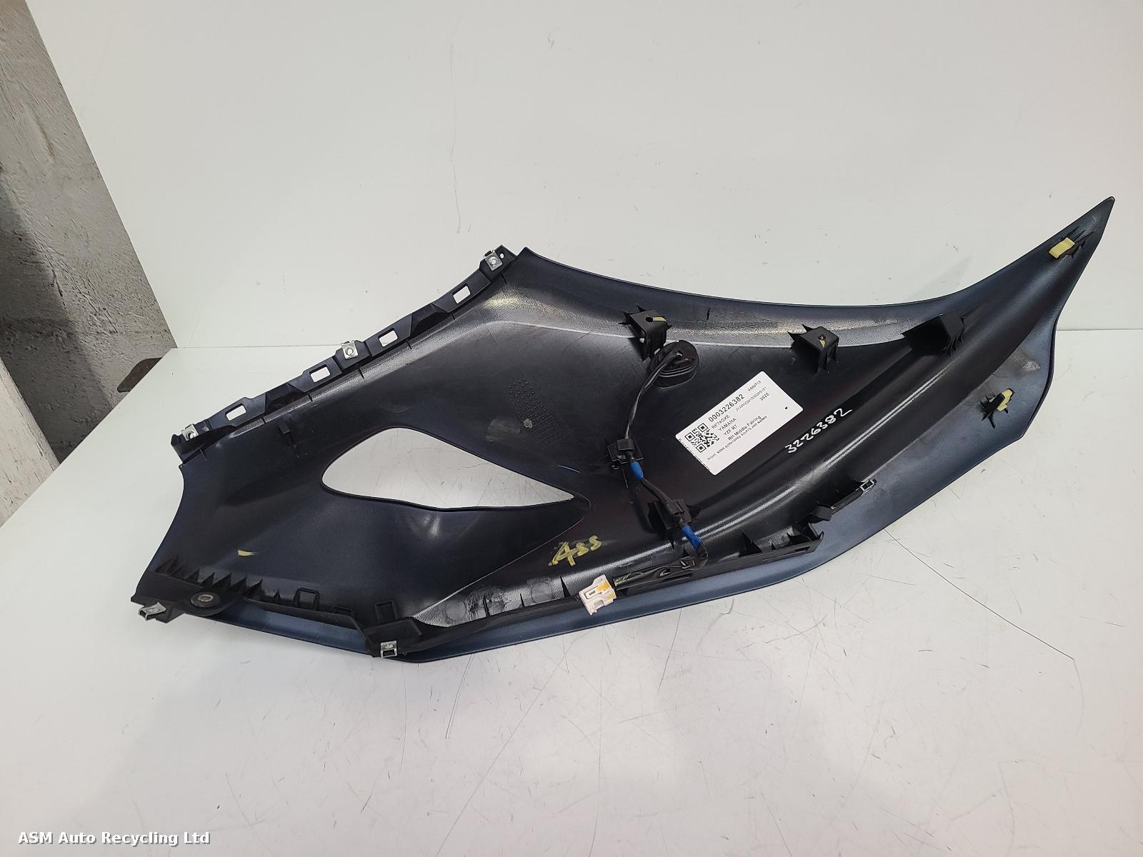 View Auto part RH Middle Fairing Yamaha Yzf R7 2025