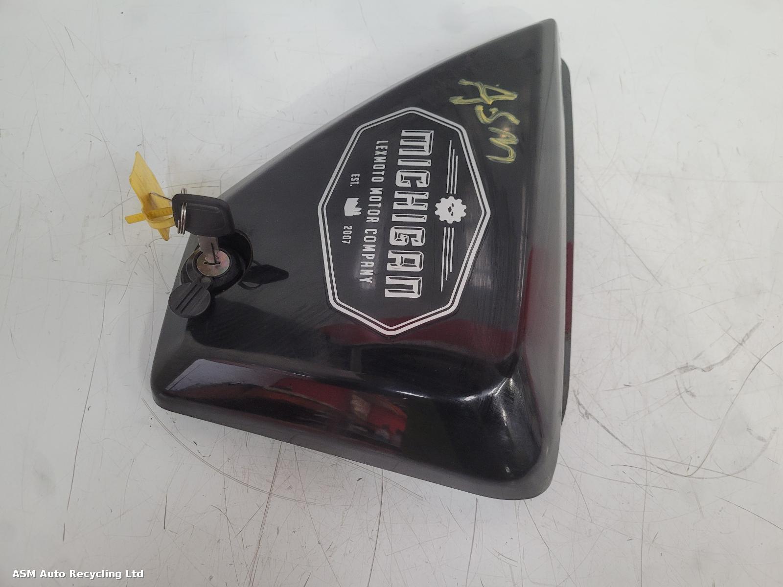 View Auto part Side Panel Right Lexmoto Michigan Zs 125 2021