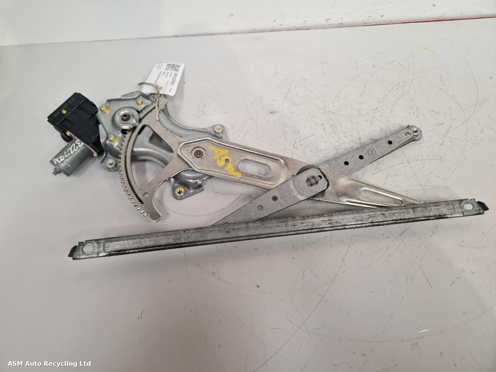 View Auto part RF Window Regulator Toyota Prius 2018