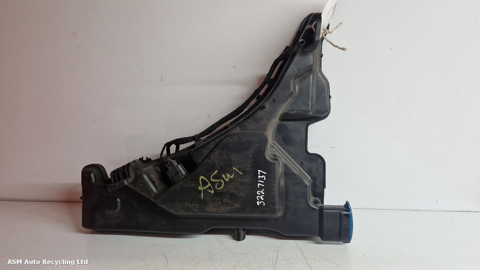 View Auto part Washer Bottle Audi A4 2016