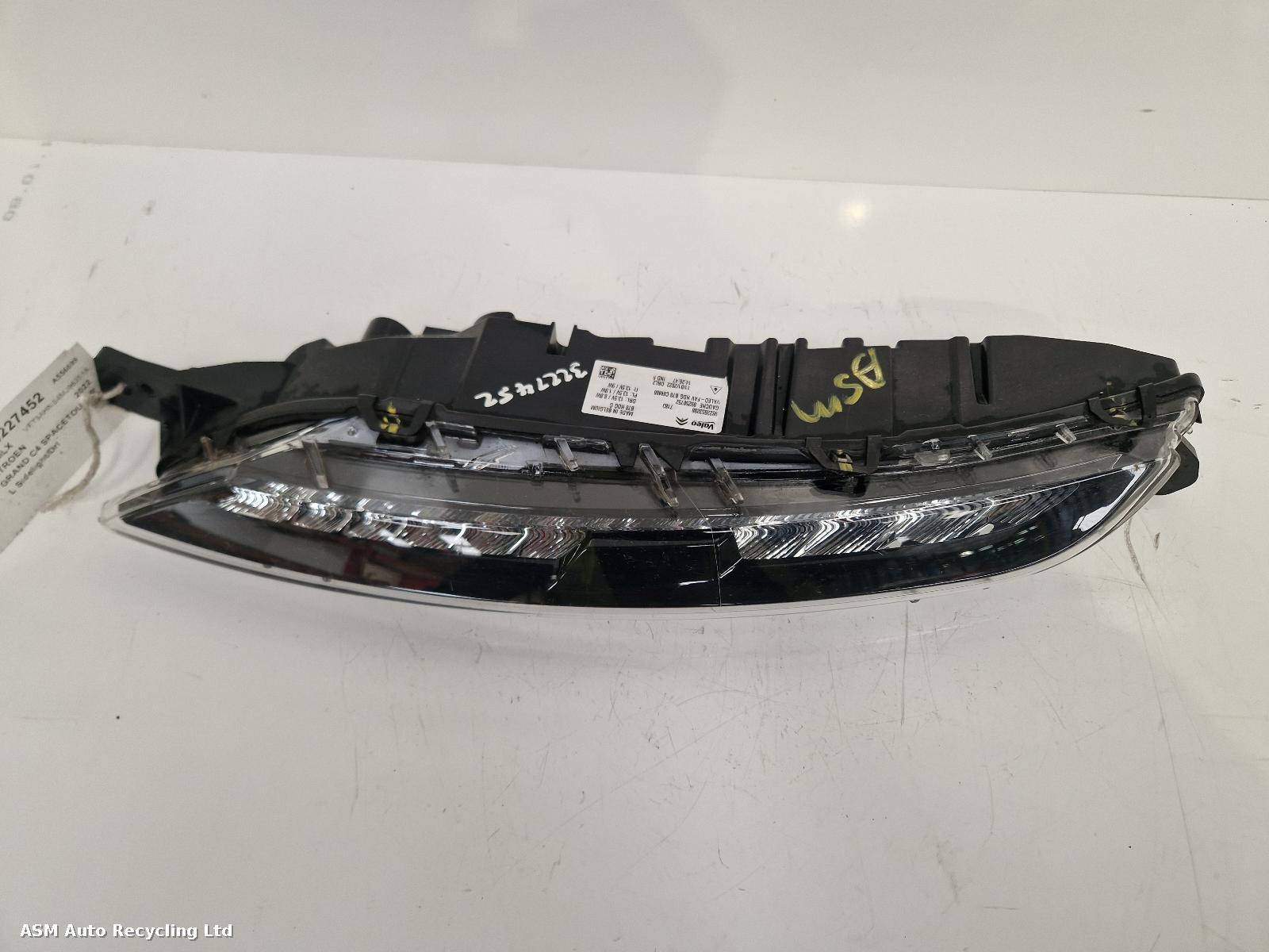 View Auto part L Sidelight/Daytime Running Light (DRL) Citroen Grand C4 Spacetourer 2022