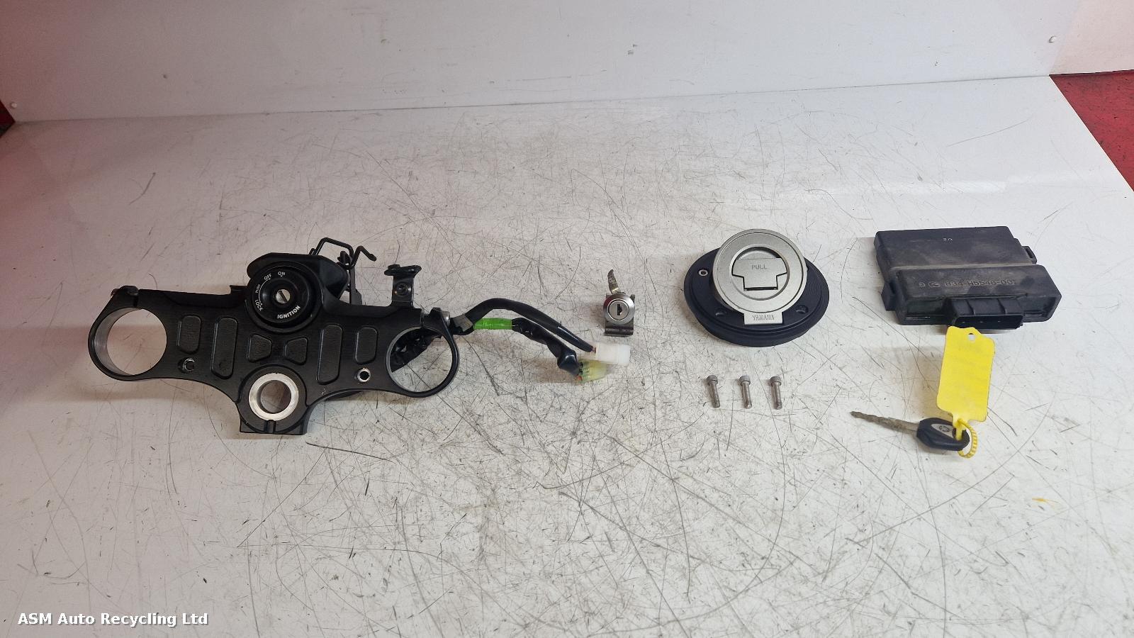View Auto part Comp.Lock Set + Keys Yamaha Yzf R7 2025