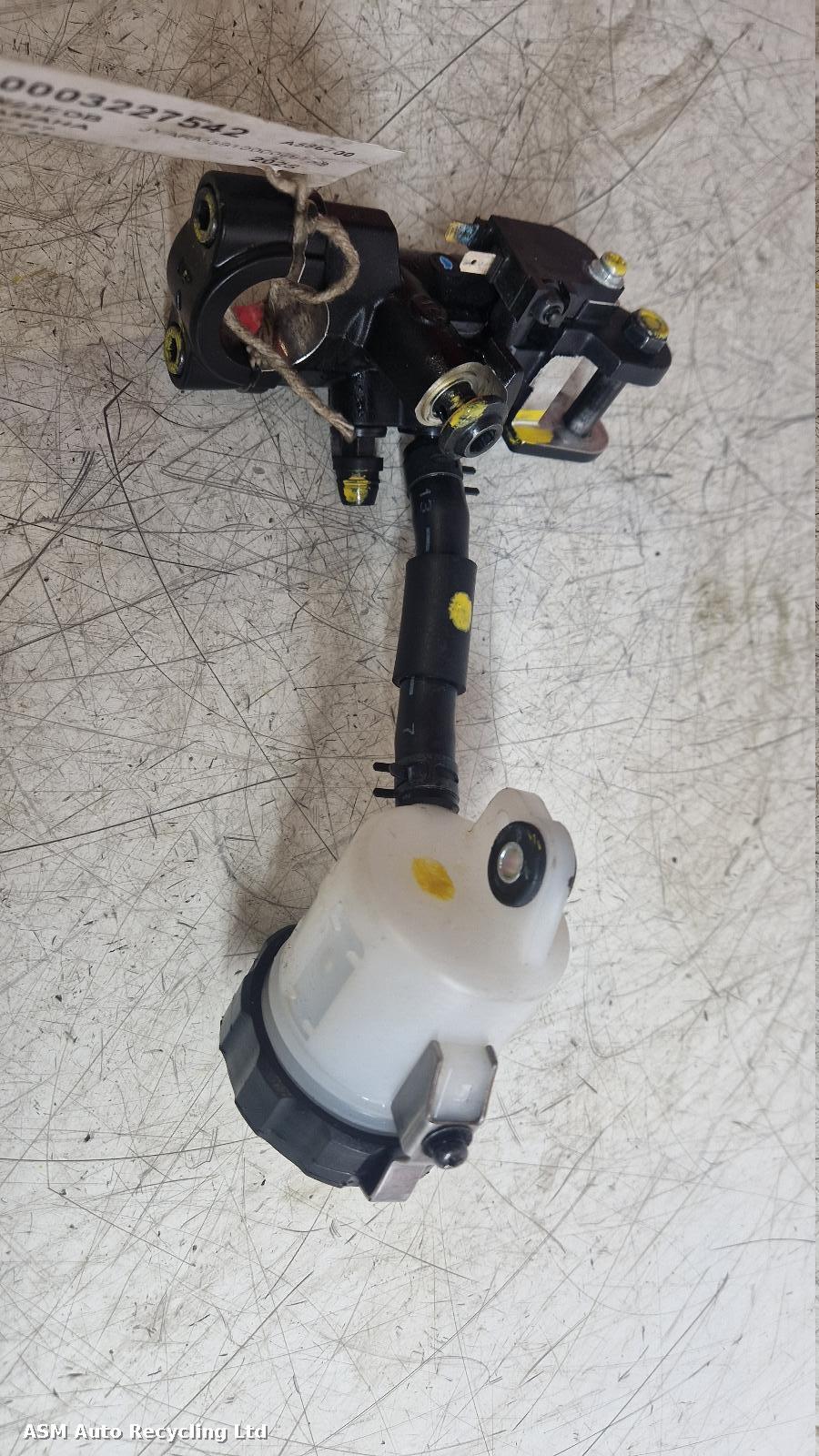 View Auto part Master Cylinder Yamaha Yzf R7 2025