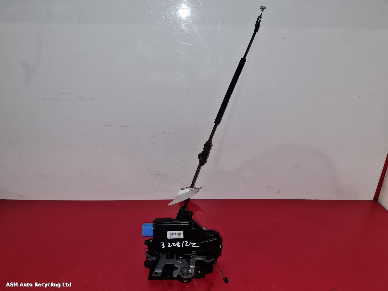 View Auto part Door Lock Assembly Skoda Octavia 2011