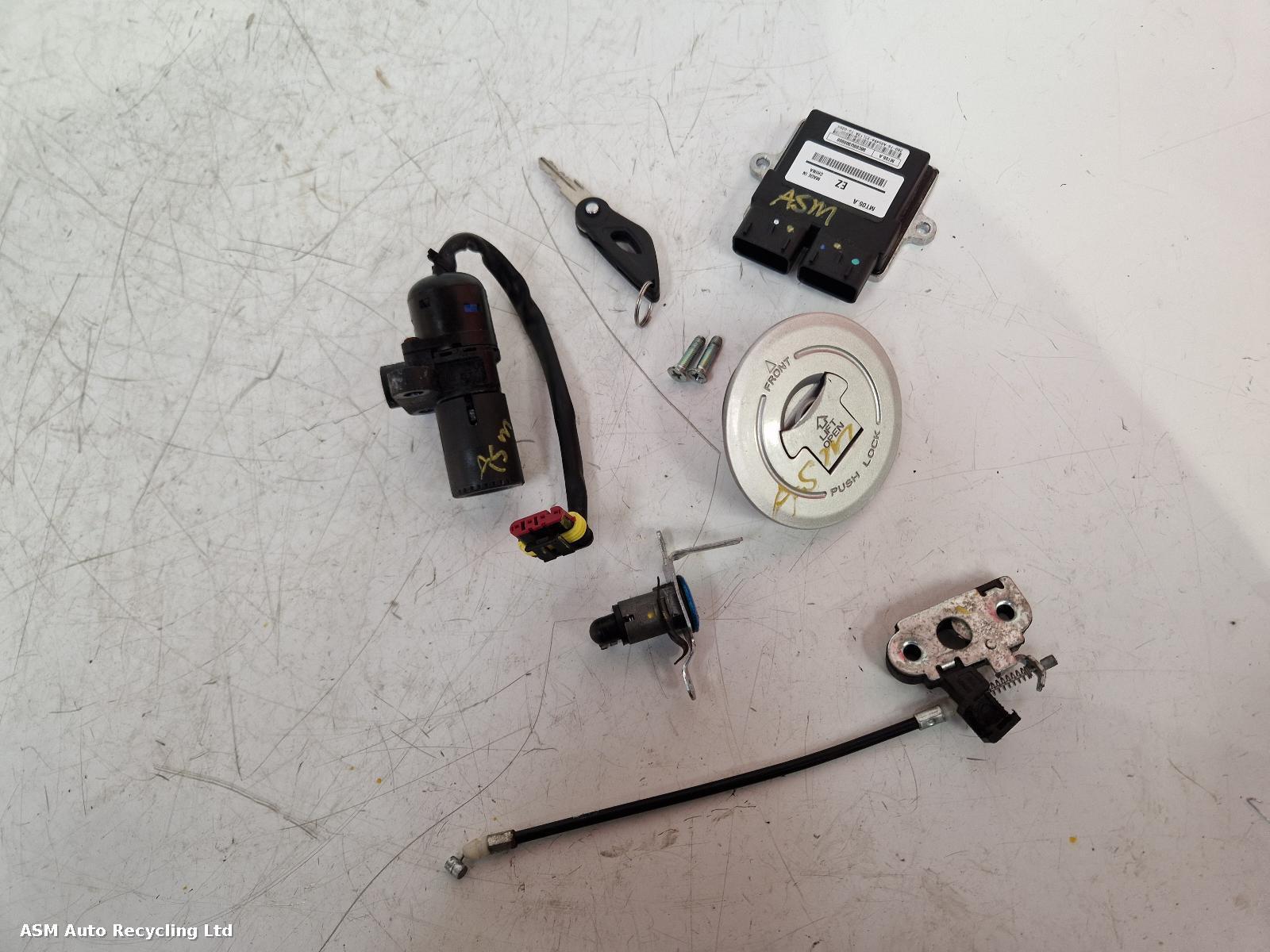 View Auto part Comp.Lock Set + Keys Benelli Bn 125 2023