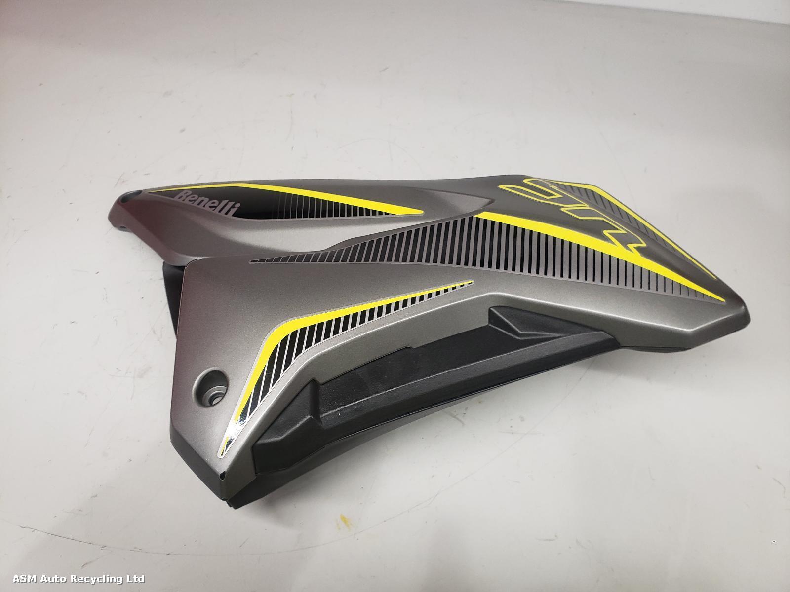 View Auto part RH Middle Fairing Benelli Bn 125 2023