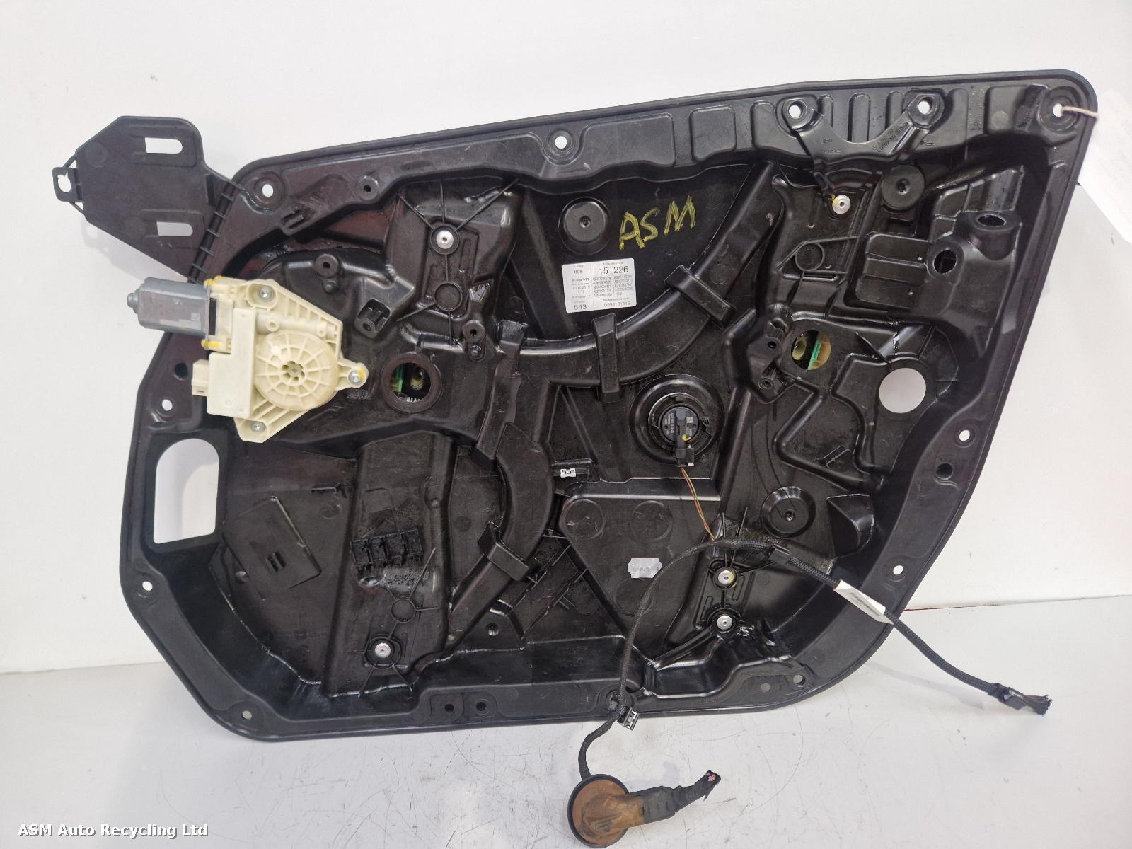 View Auto part RF Window Regulator Mercedes C Class 2016