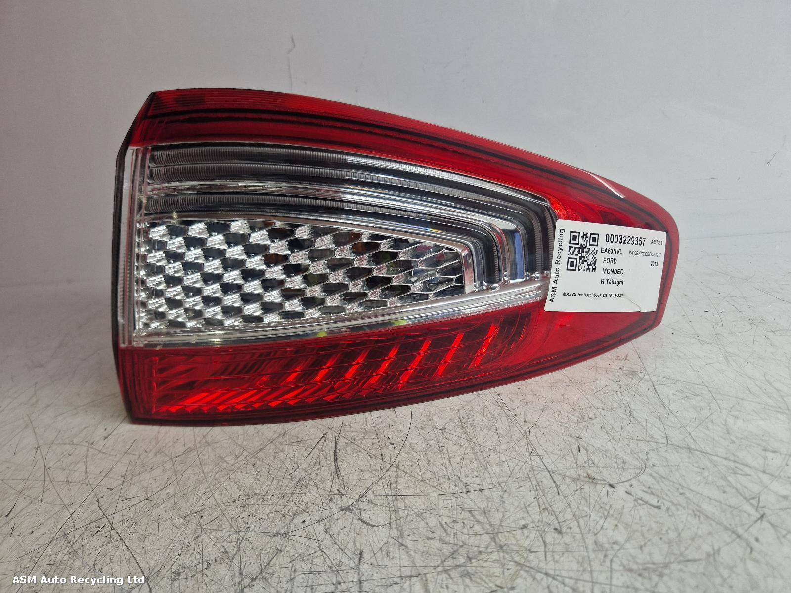 View Auto part R Taillight Ford Mondeo 2013