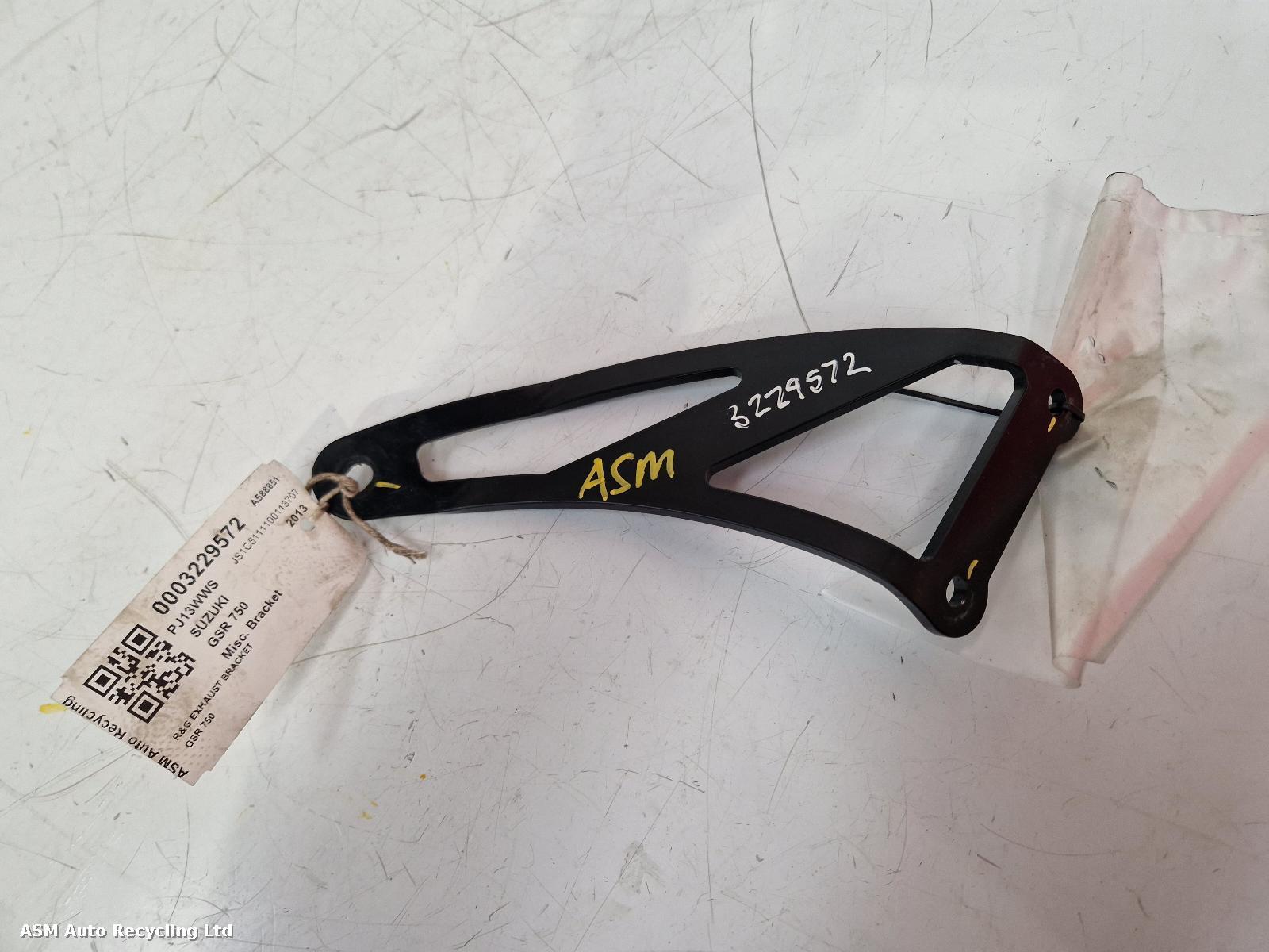 View Auto part Misc Bracket Suzuki Gsr 750 2013