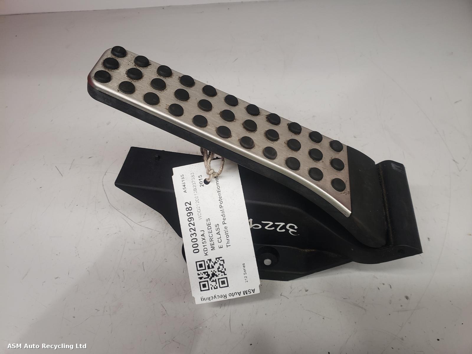 View Auto part Pedal Potentiometer Mercedes E Class 2015