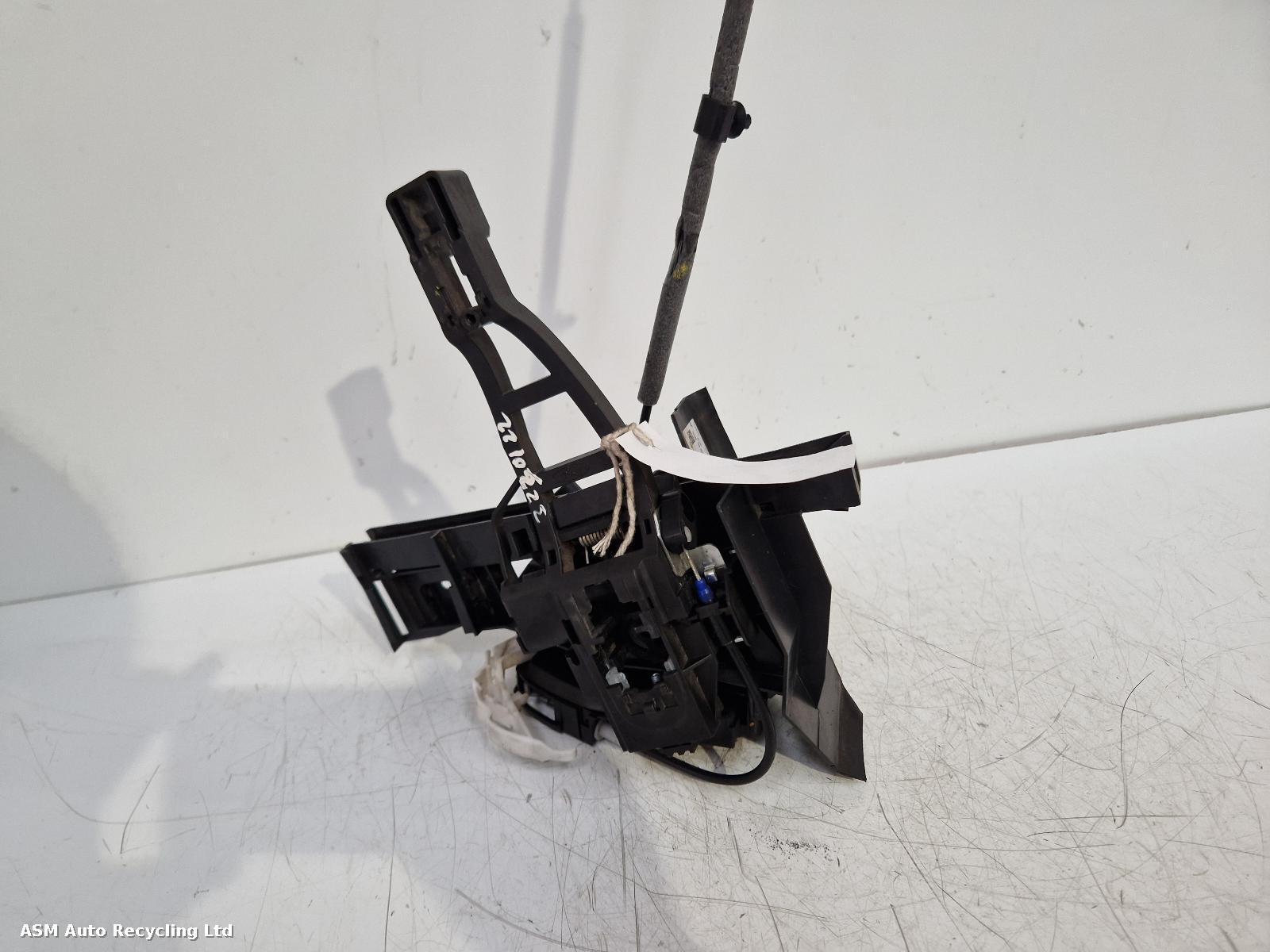 View Auto part Door Lock Assembly Ford Focus 2016