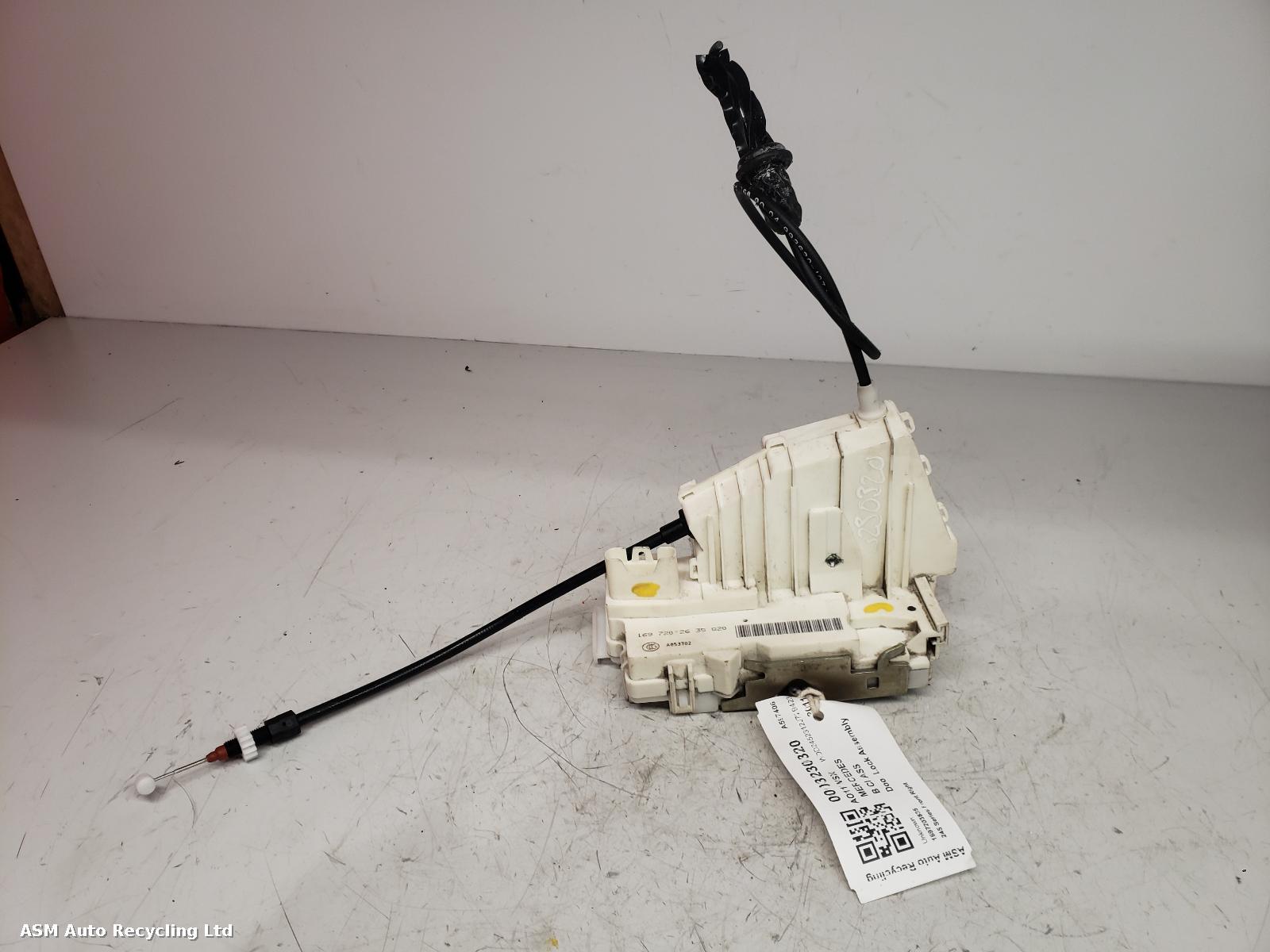 View Auto part Door Lock Assembly Mercedes B Class 2011