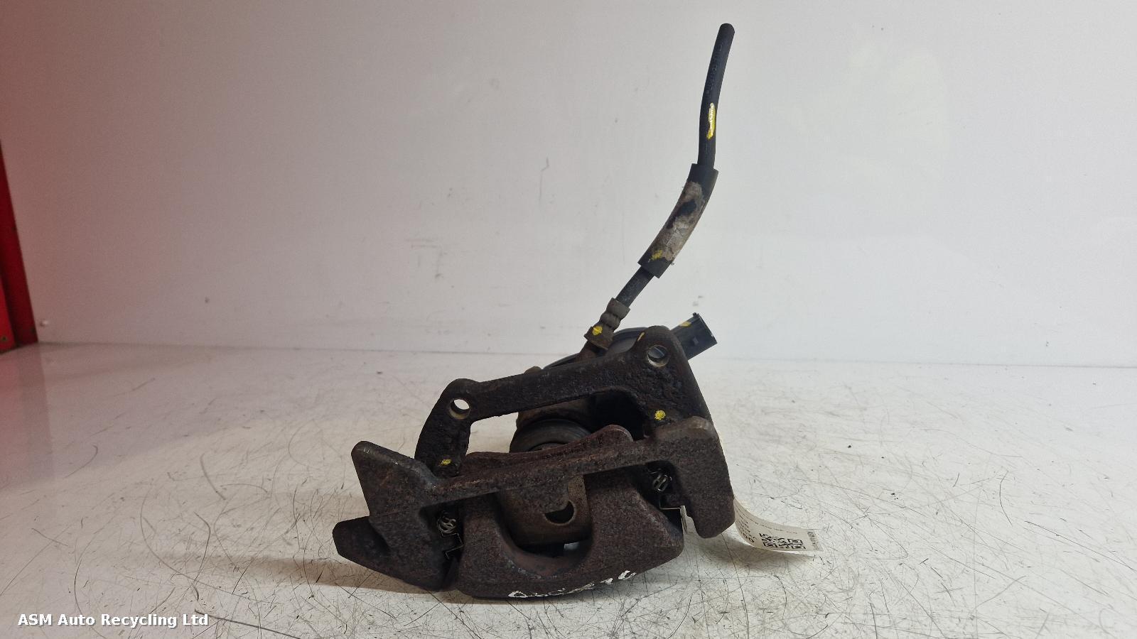 View Auto part Caliper Audi Q5 2015