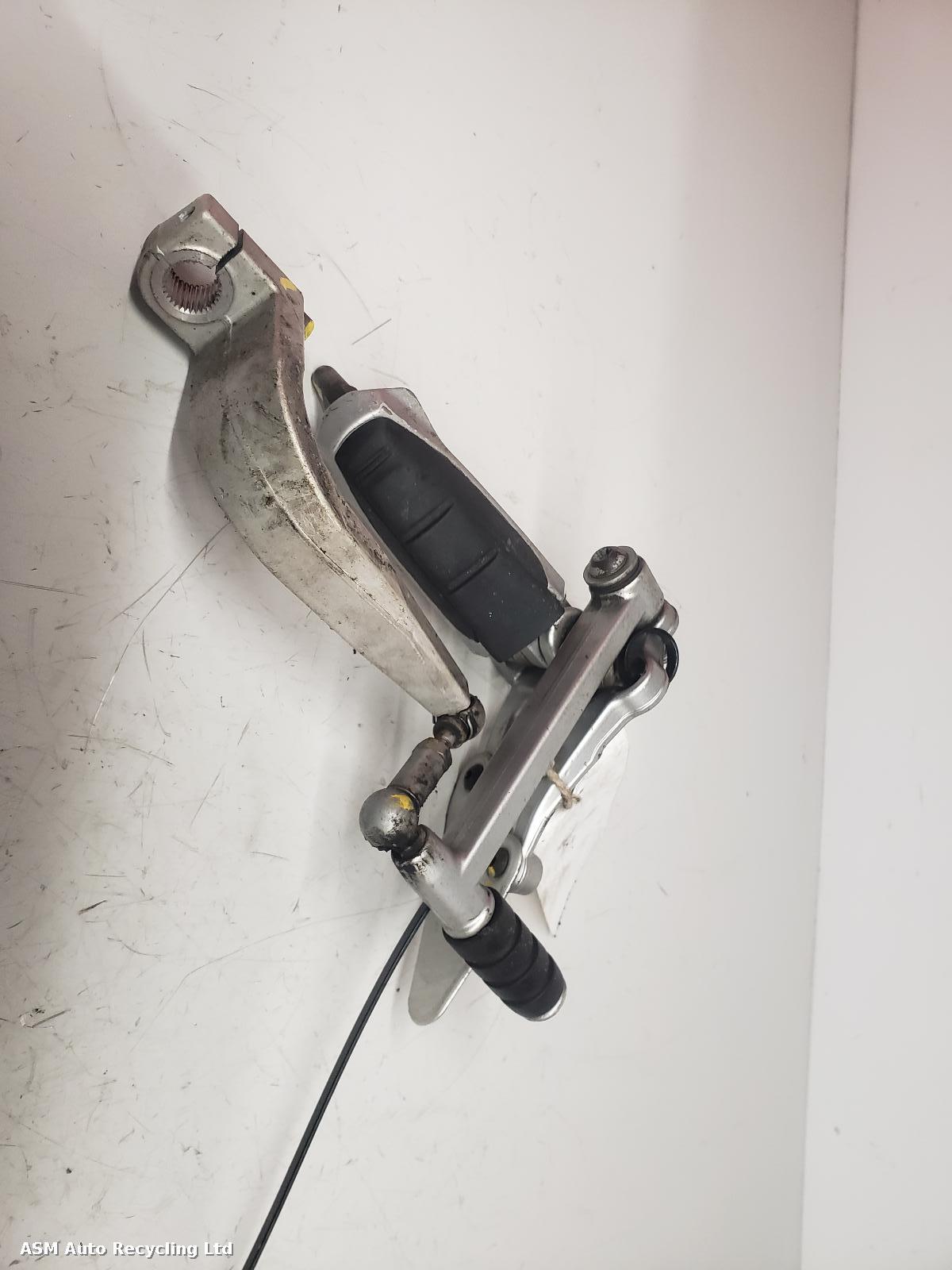 View Auto part Left Footrest Bmw R 1100 S 1999