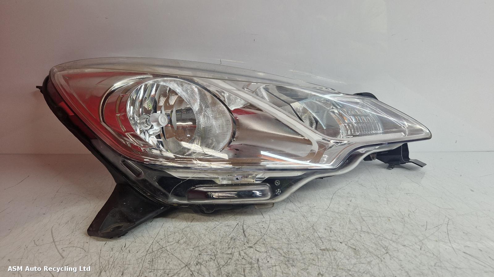 View Auto part R Headlamp Citroen C3 2011