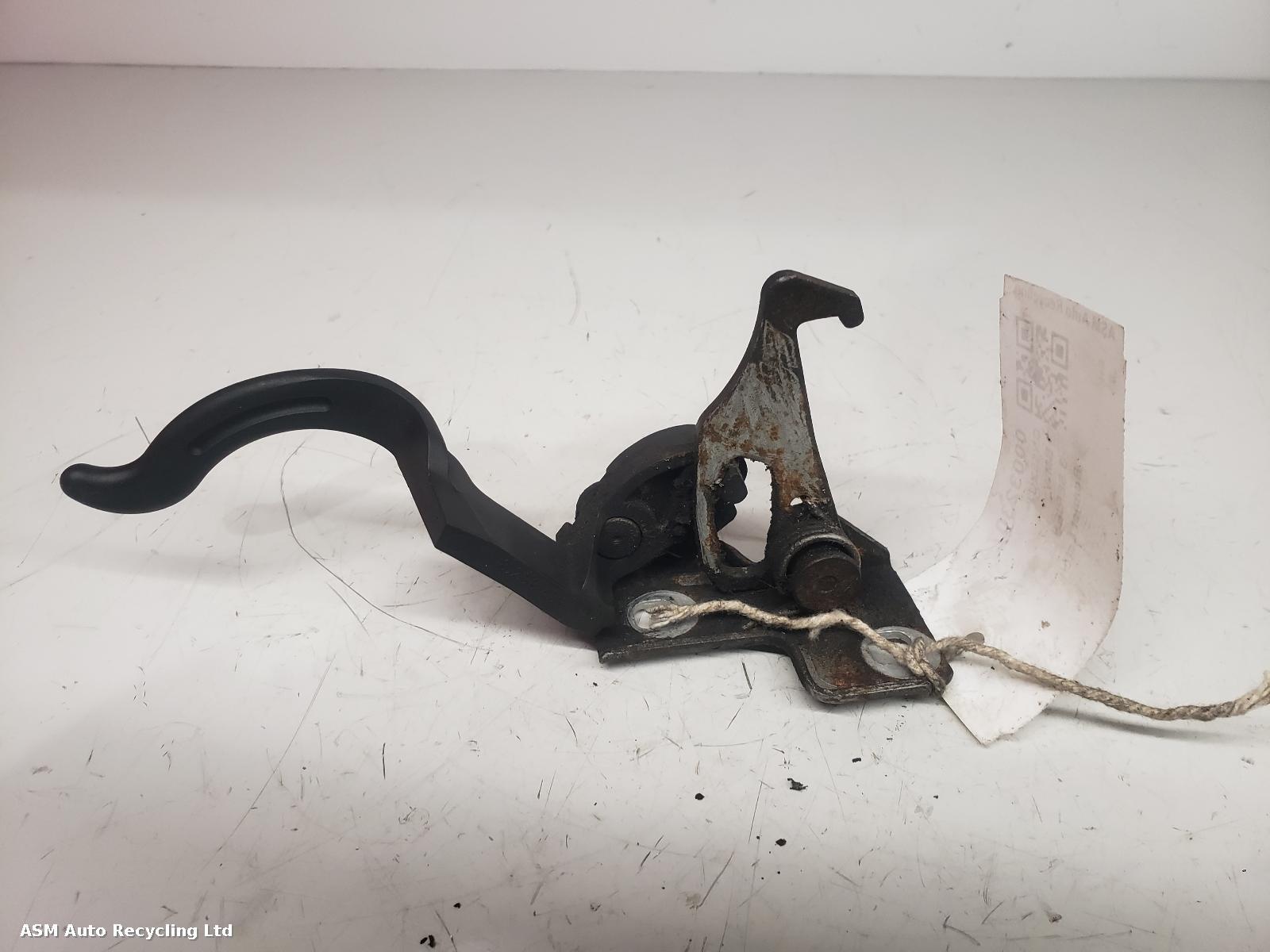 View Auto part Bonnet Latch Bmw 3 Series 2005