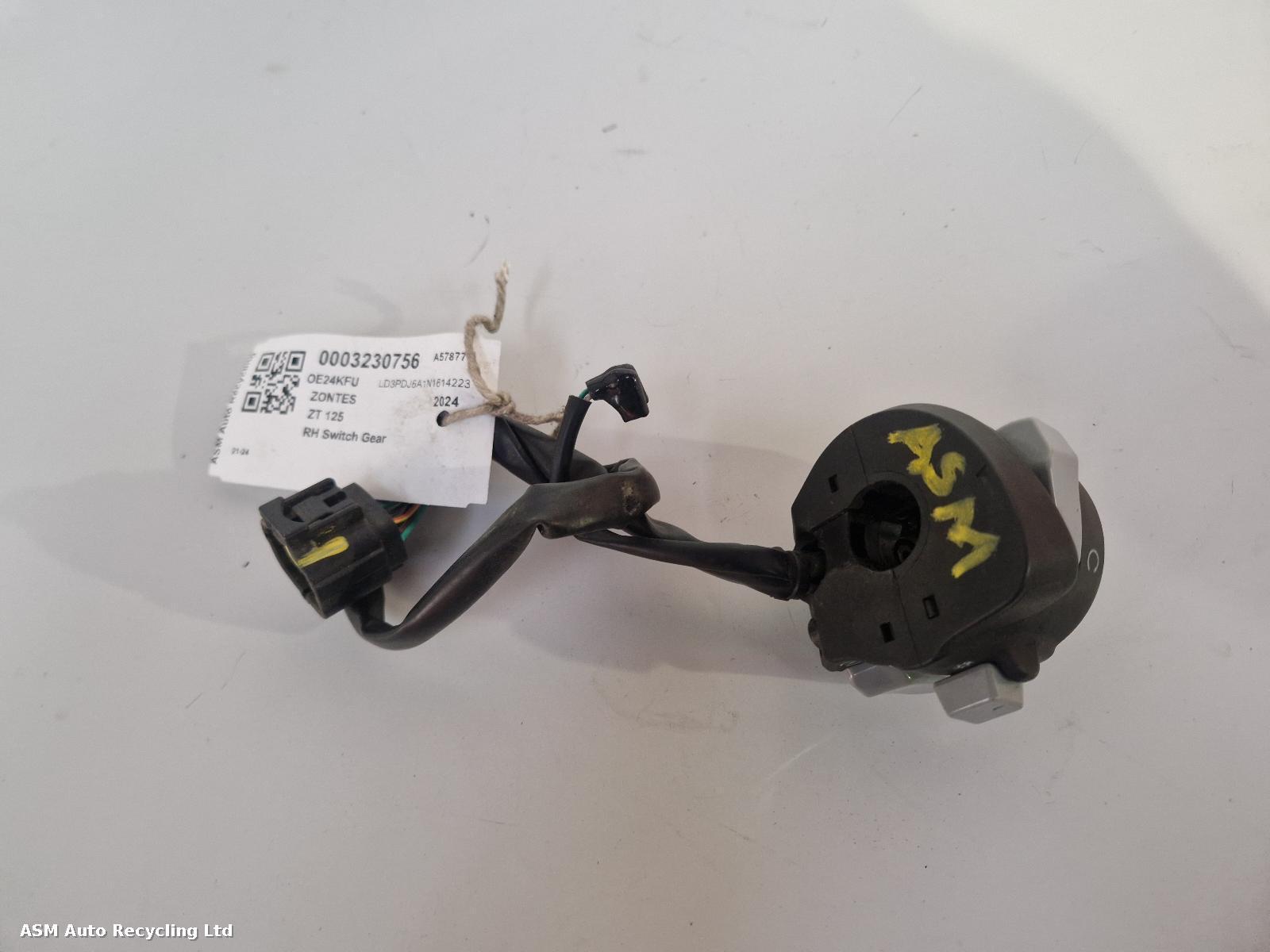 View Auto part RH Switch Gear Zontes Zt 125 2024