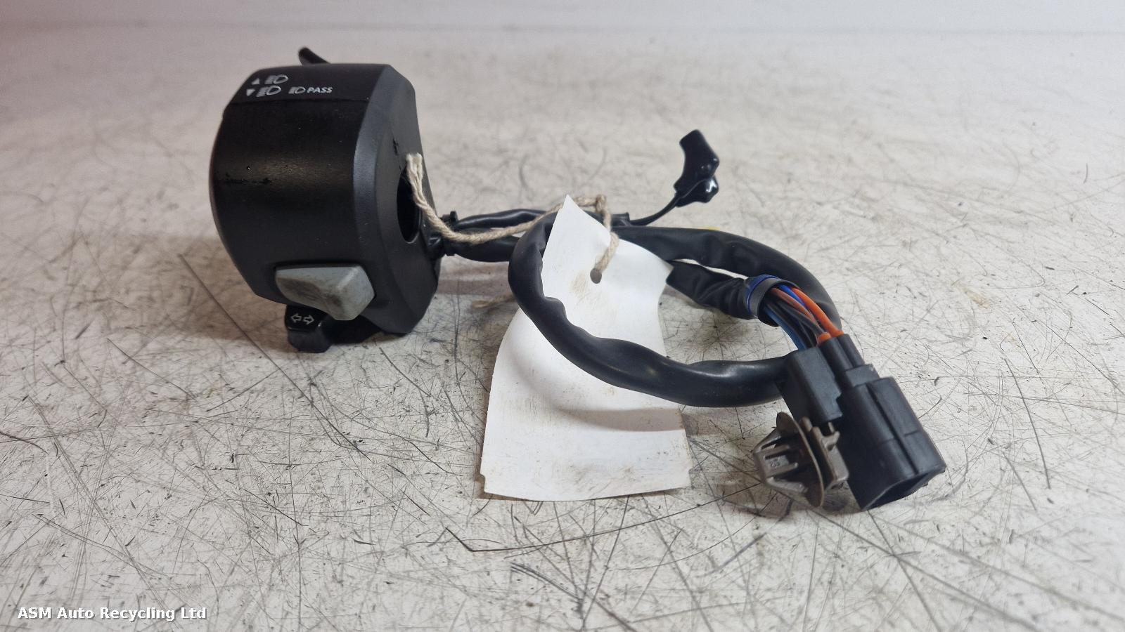 View Auto part LH Switch Gear Honda Gb 350 S-s 2025