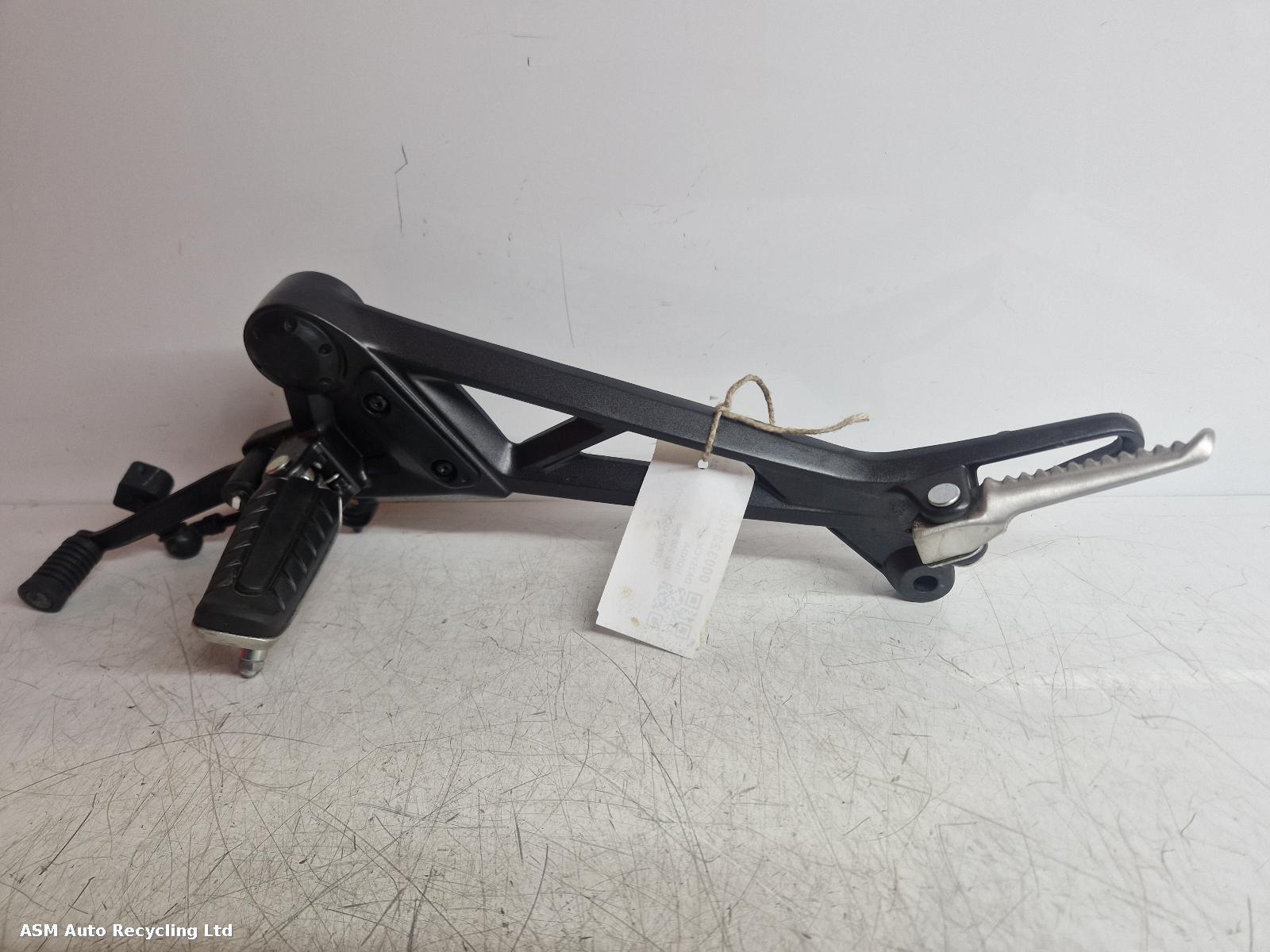 View Auto part Left Footrest Honda Gb 350 S-s 2025