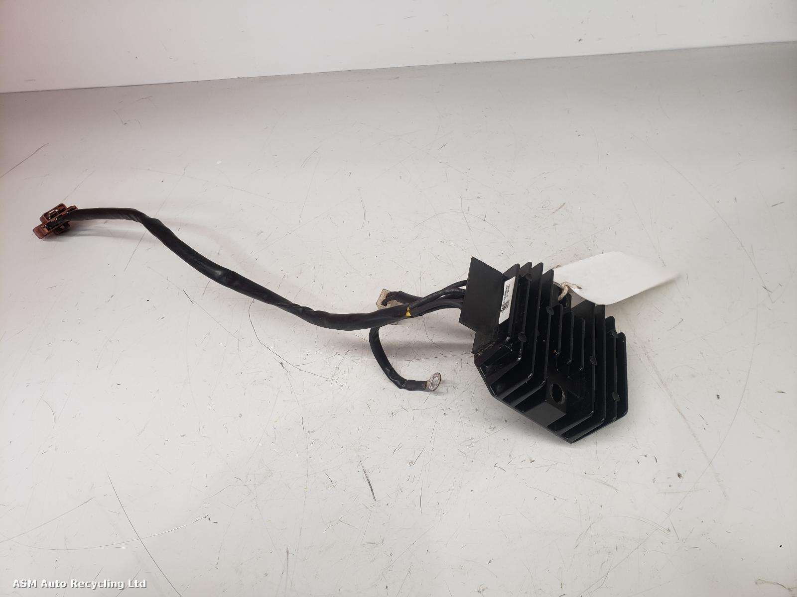 View Auto part Regulator/Rectifier Husqvarna Svartpilen 401 2024