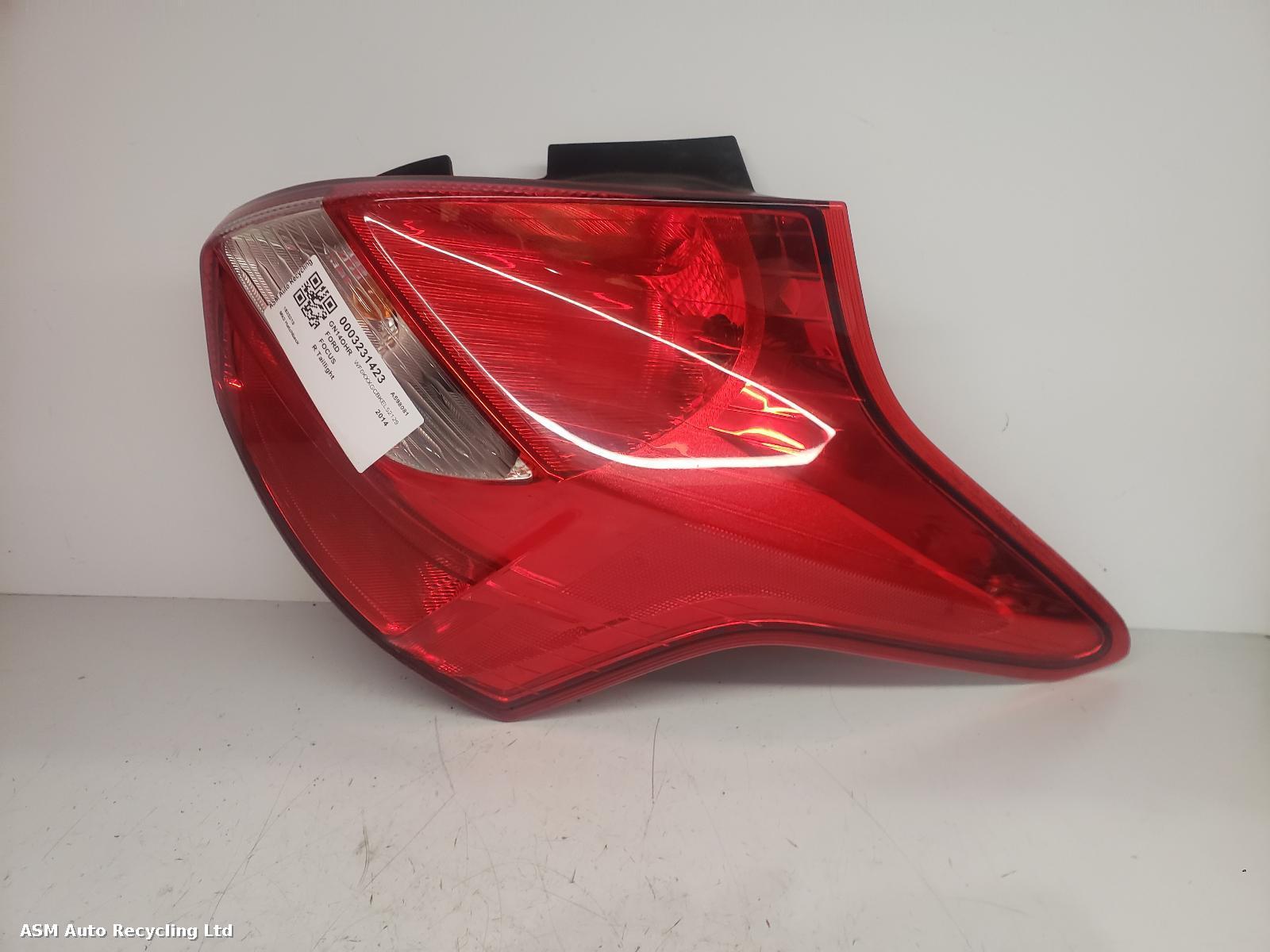 View Auto part R Taillight Ford Focus 2014