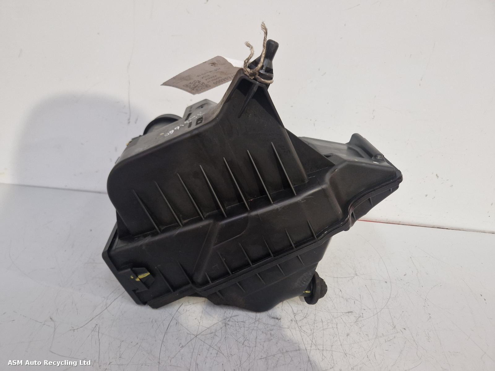 View Auto part Air Cleaner/Box Nissan Note 2008