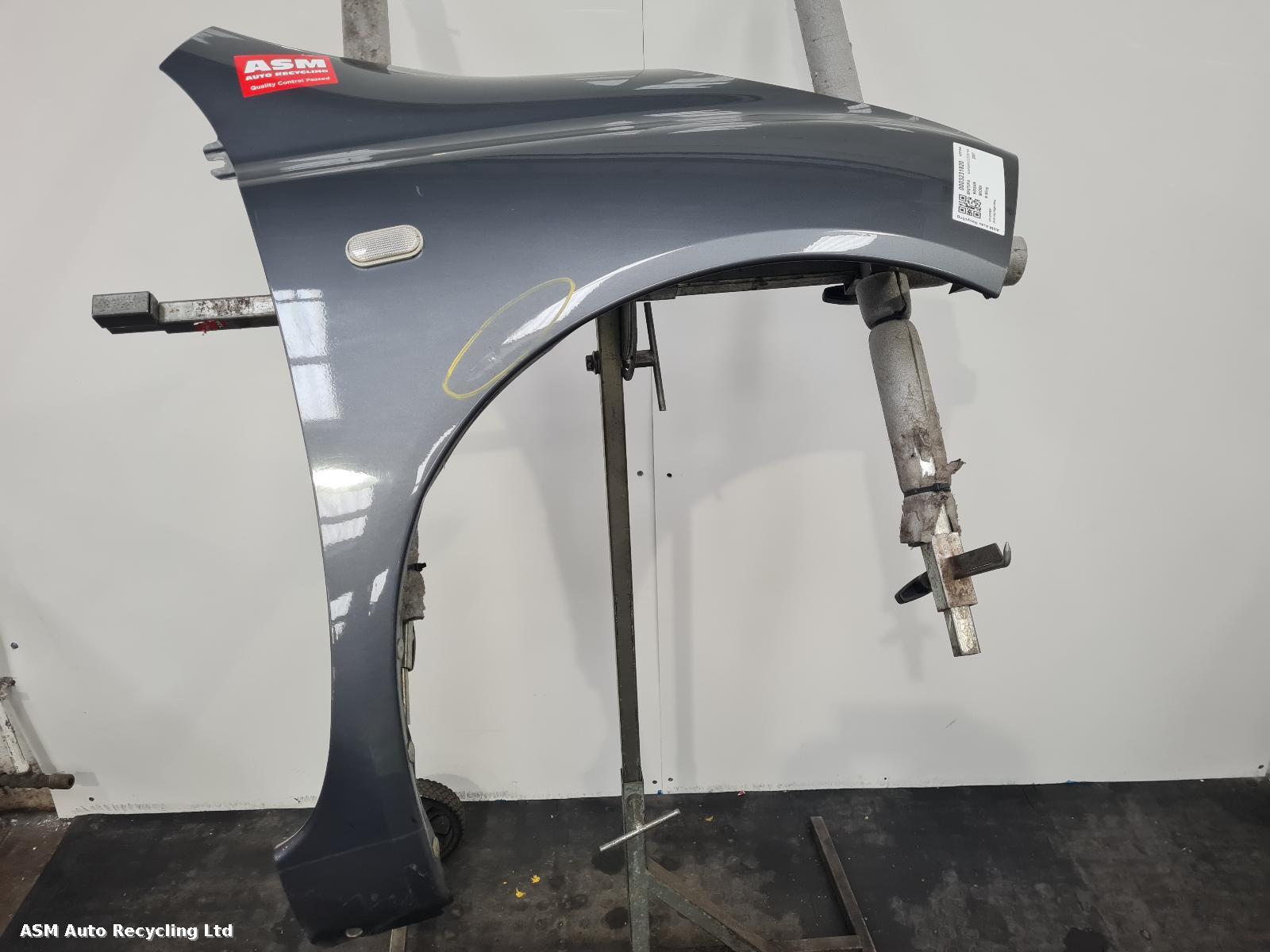 View Auto part R Wing Nissan Micra 2007