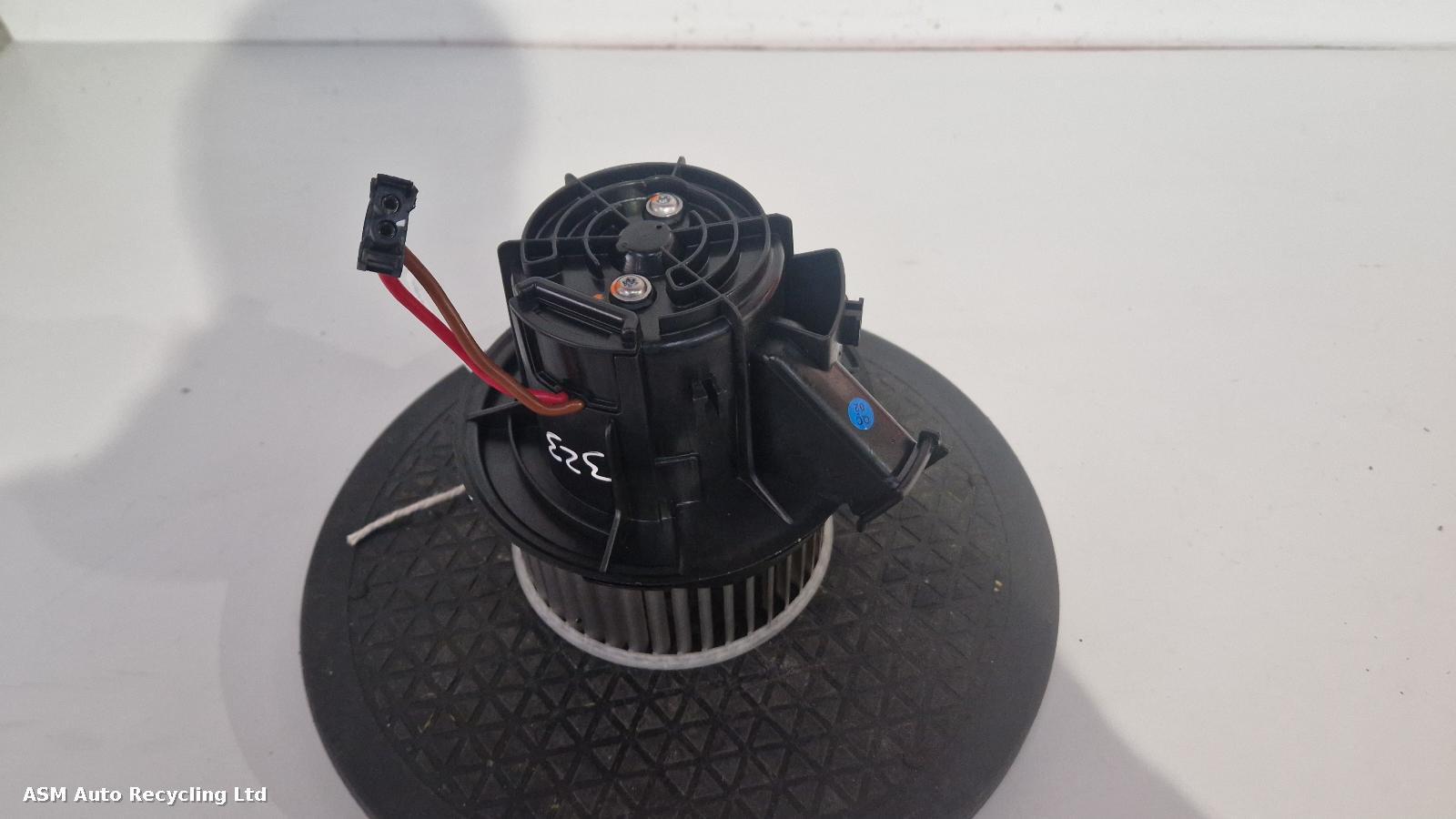 View Auto part Heater Motor/Assembly Mercedes C Class 2009