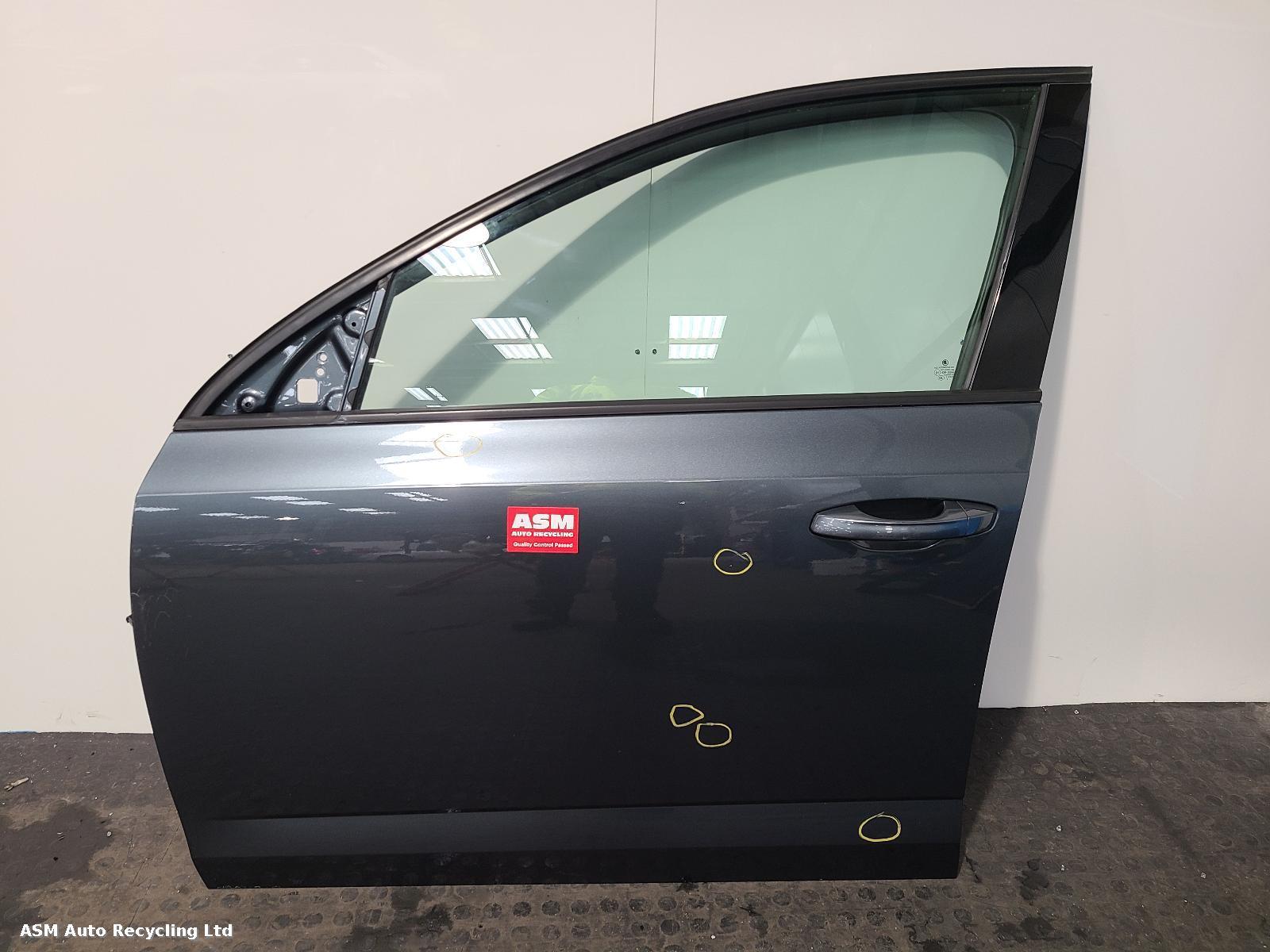 View Auto part L Front Door Skoda Octavia 2018