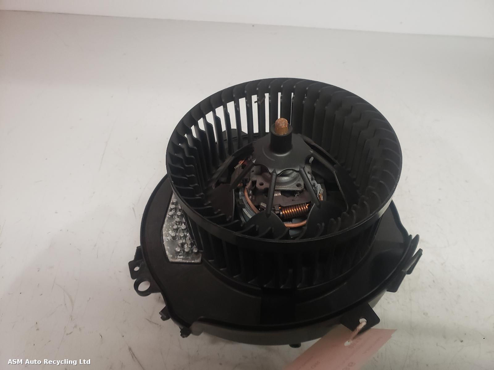 View Auto part Heater Motor/Assembly Skoda Octavia 2018