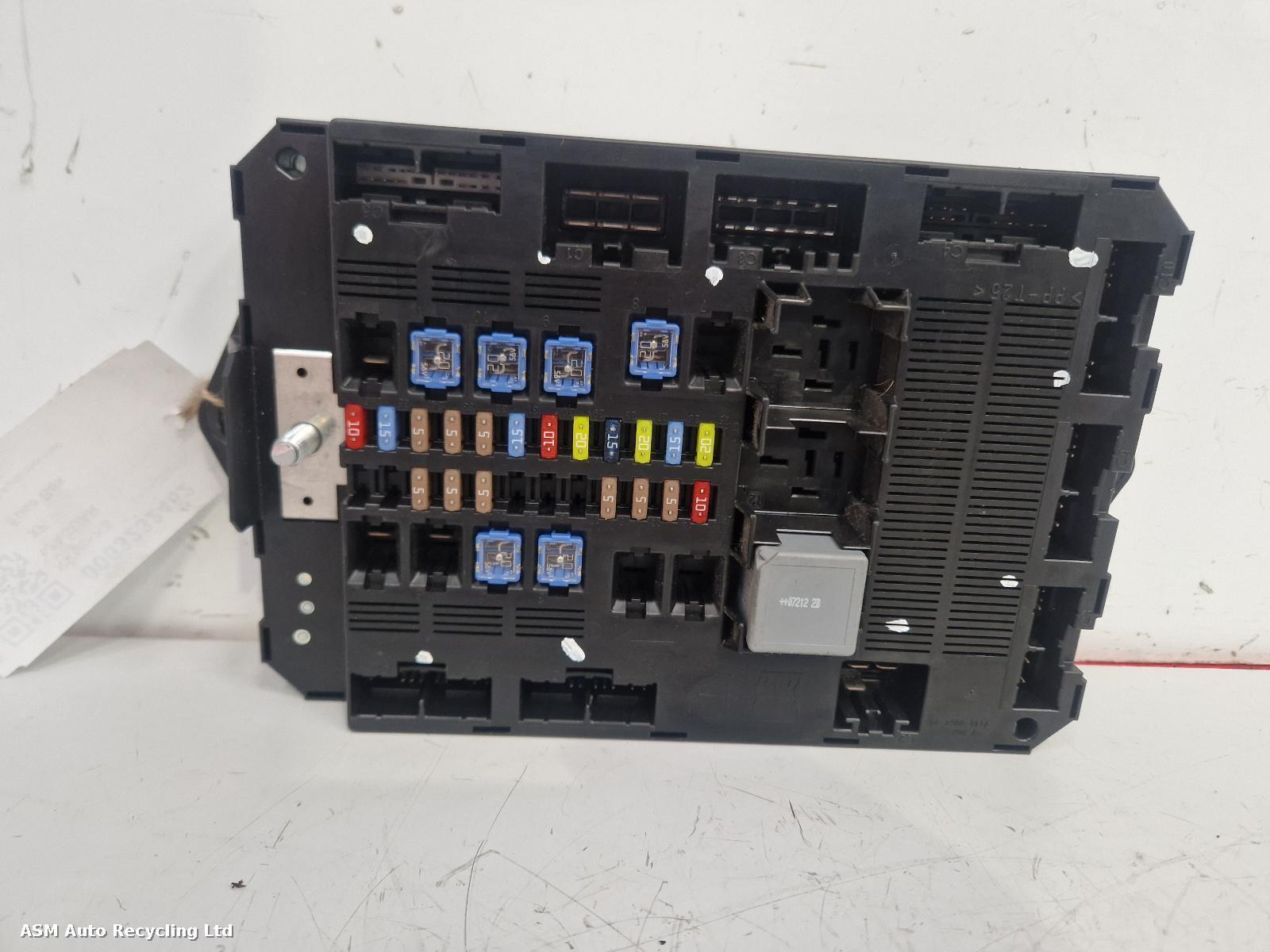 View Auto part Fuse Box Jaguar Xf 2008