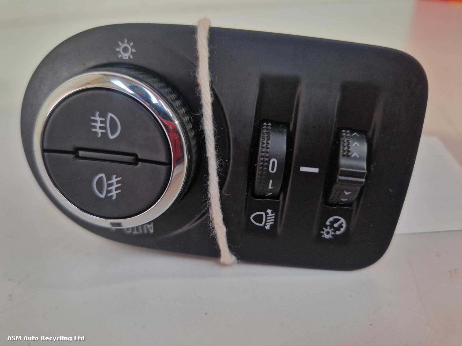 View Auto part Headlight Switch Vauxhall Astra 2016