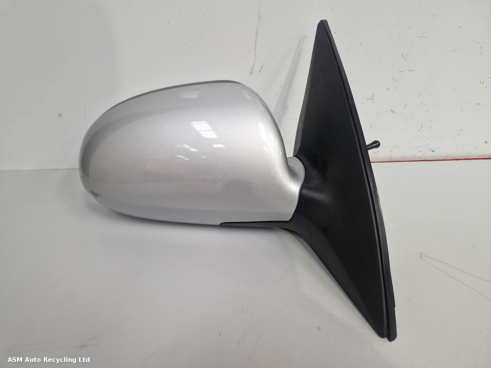 View Auto part R Door Mirror Hyundai I30 2011