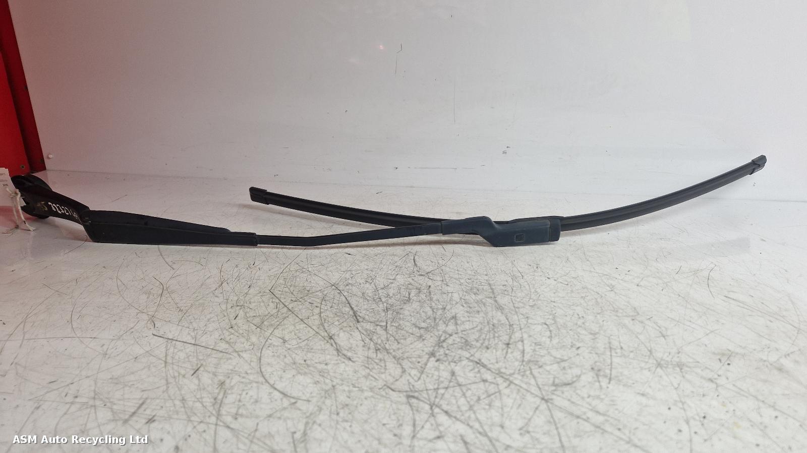 View Auto part Wiper Arm Ford Focus 2016