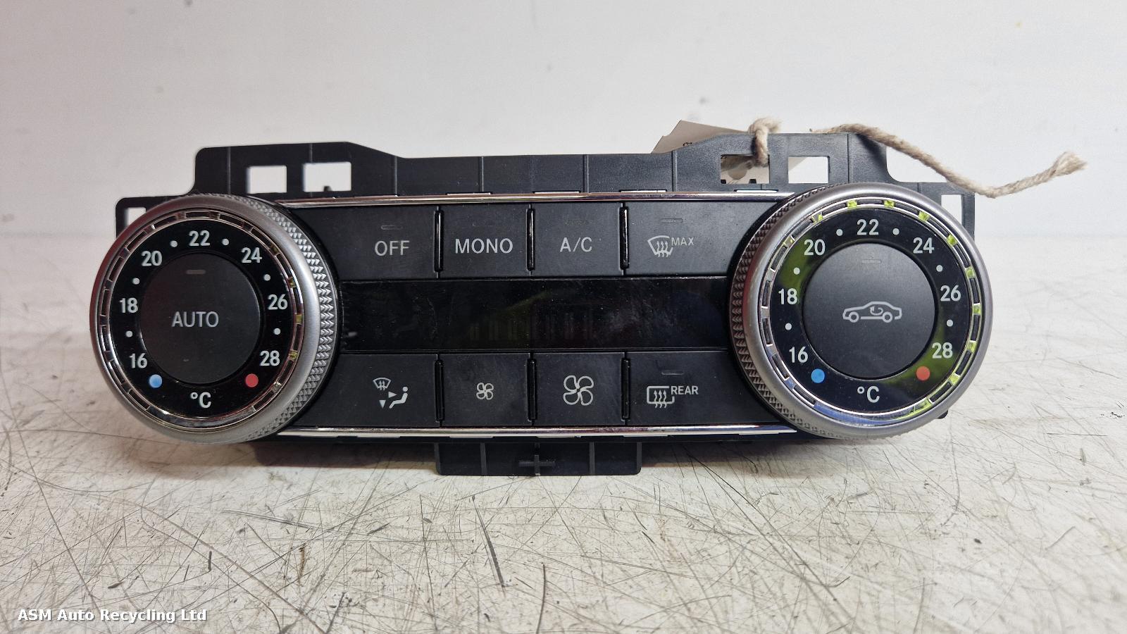 View Auto part Heater/AC Controller Mercedes C Class 2008
